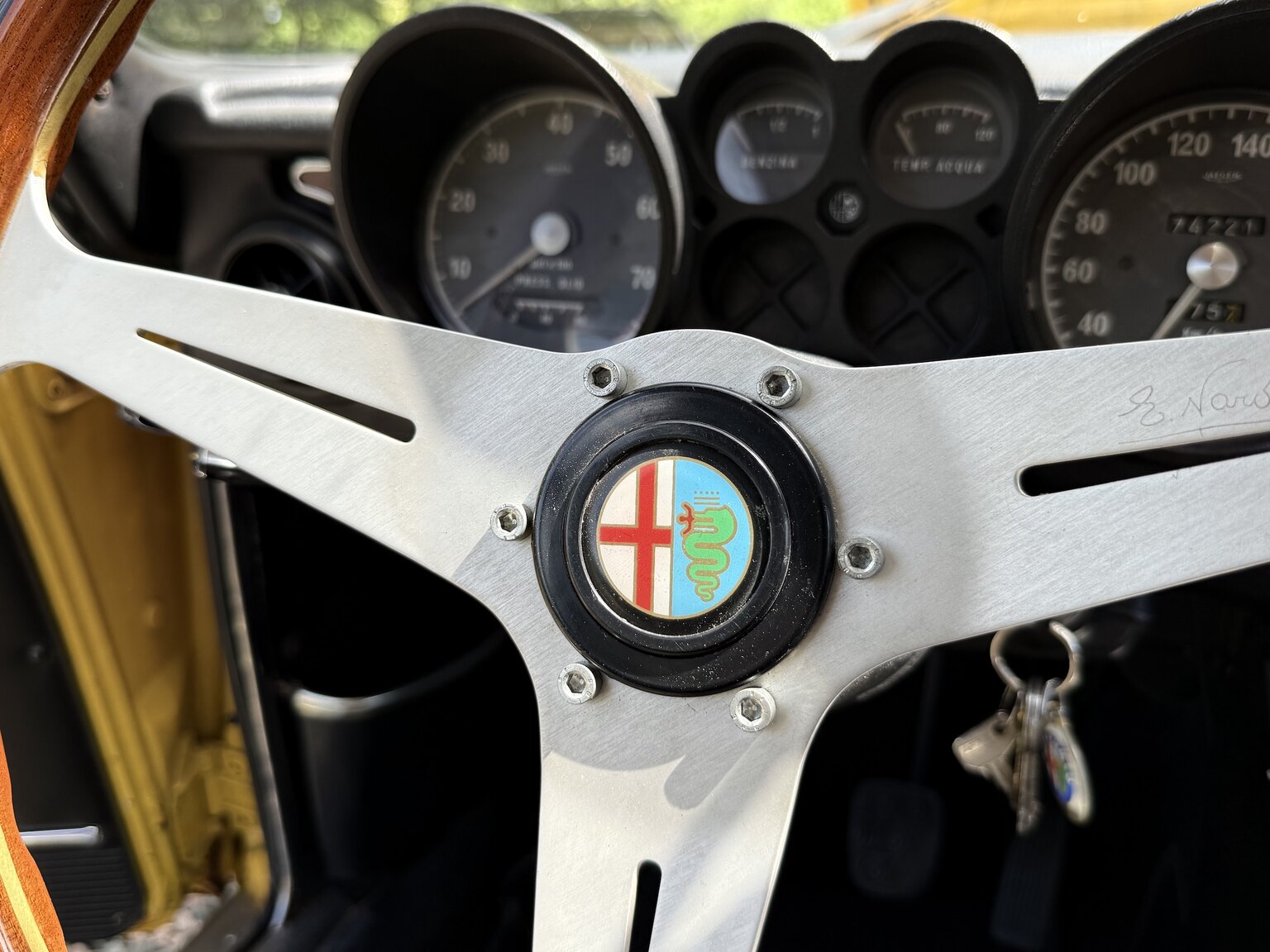 Interior image of 1974 Alfa Romeo GT 1600 Junior
