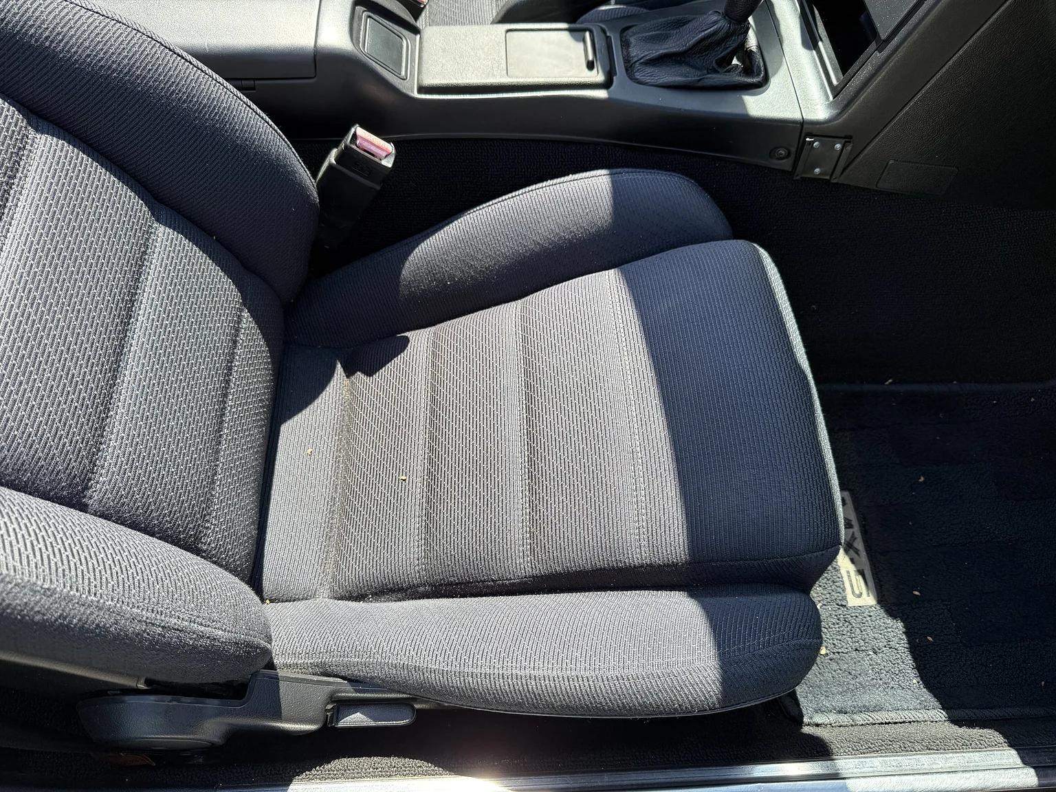 Interior image of 1991 Mazda MX-5 Miata (51)