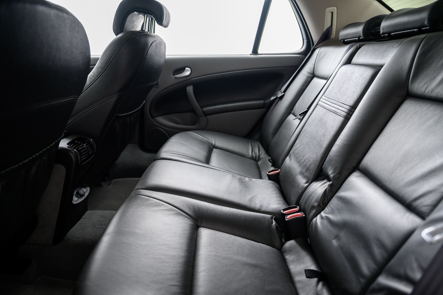 Interior image of 2005 SAAB 9-5 Aero (50)