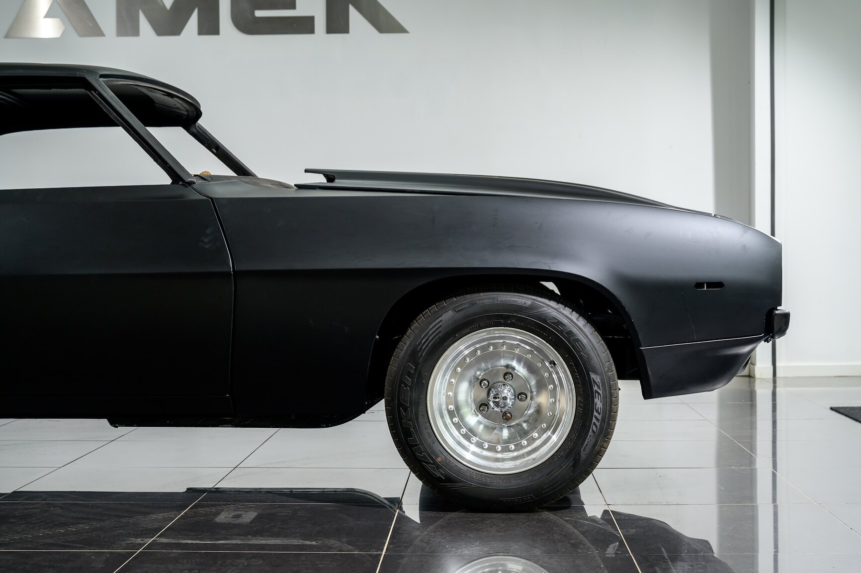 Exteriörbild på 1969 Chevrolet Camaro-kaross (15)