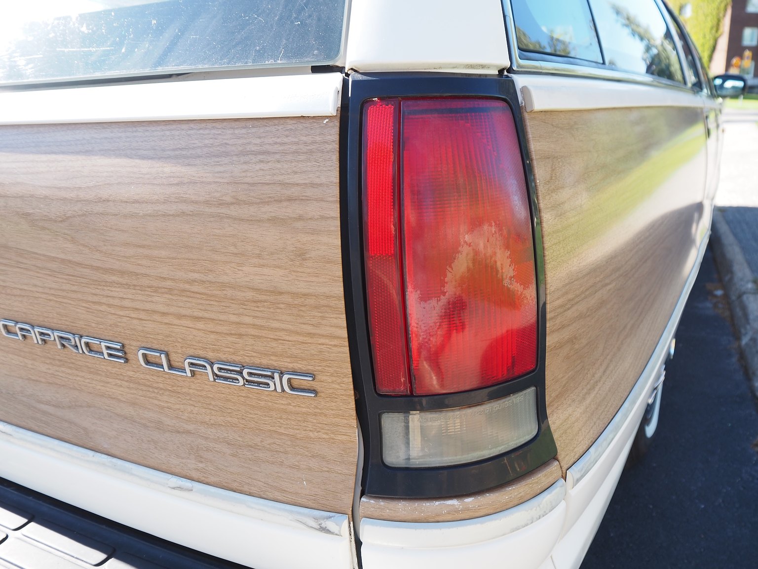 Exterior image of 1993 Chevrolet Caprice Classic Wagon 5.7 V8 