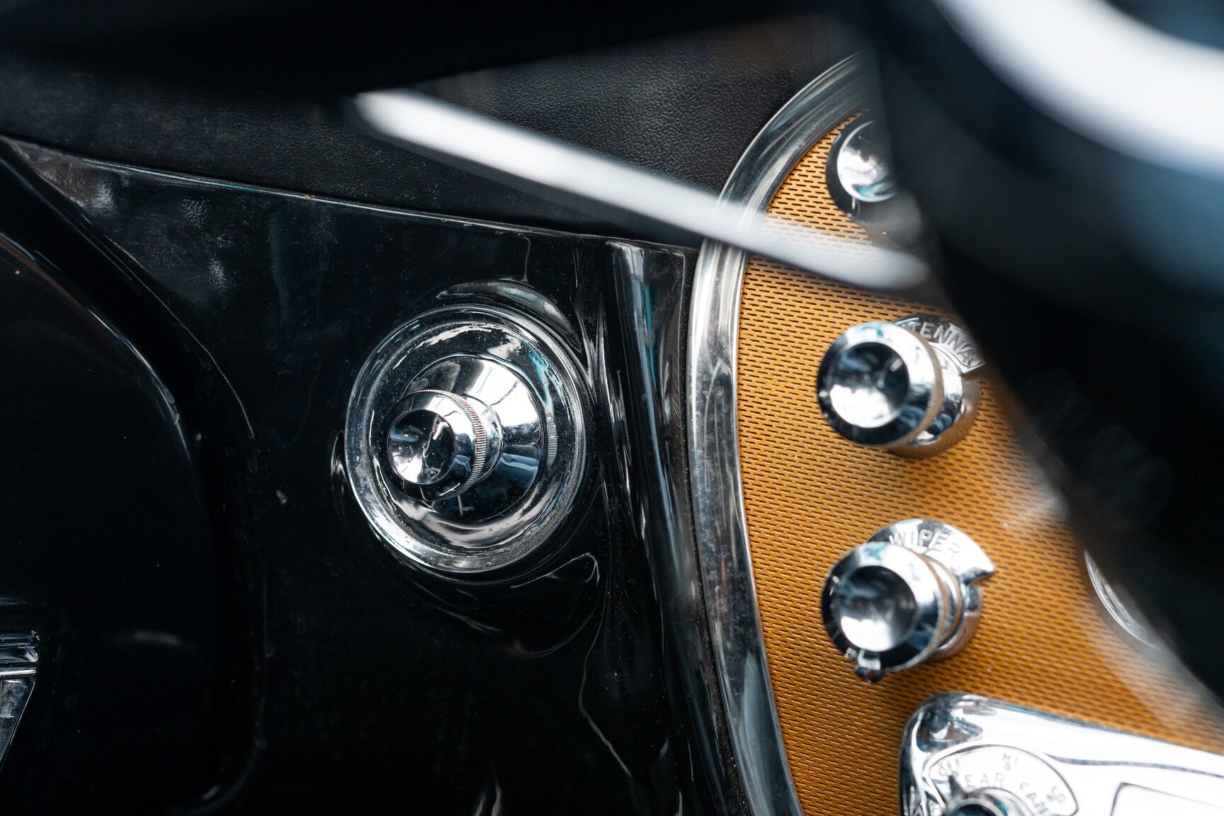 Innenraumfoto von 1955 Packard Caribbean Cabriolet  (10)