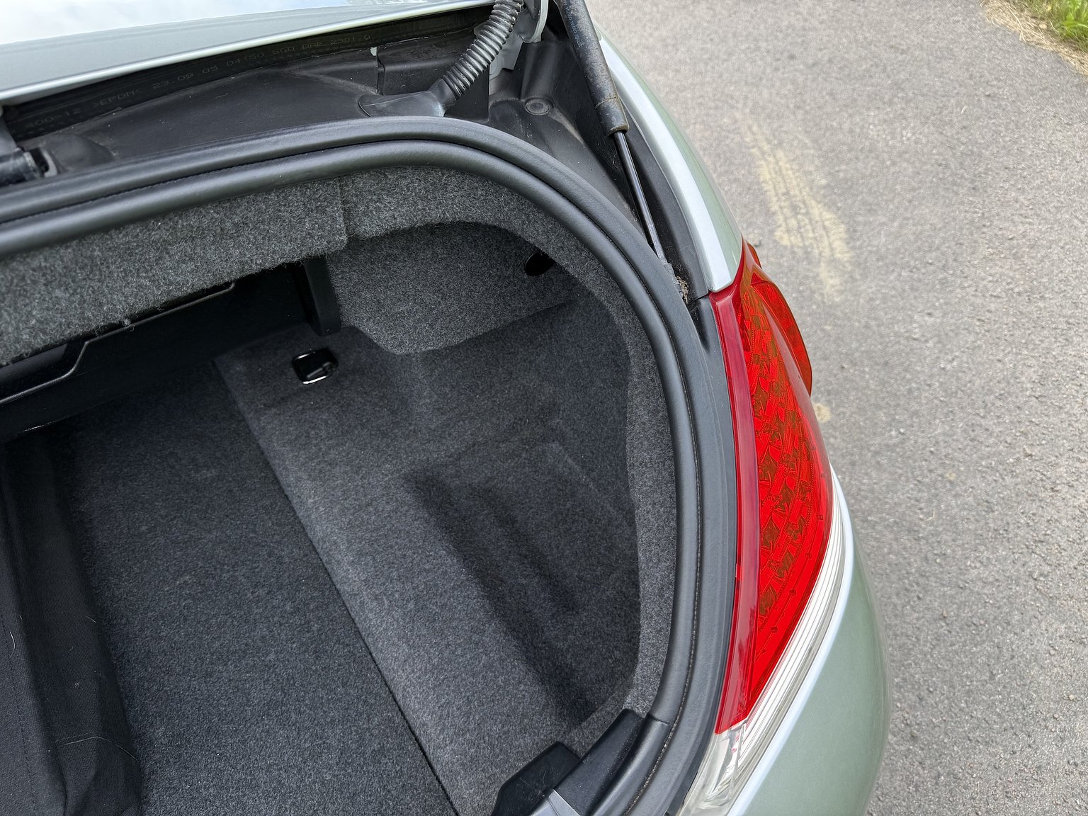 Innenraumfoto von 2004 BMW 645Ci Convertible