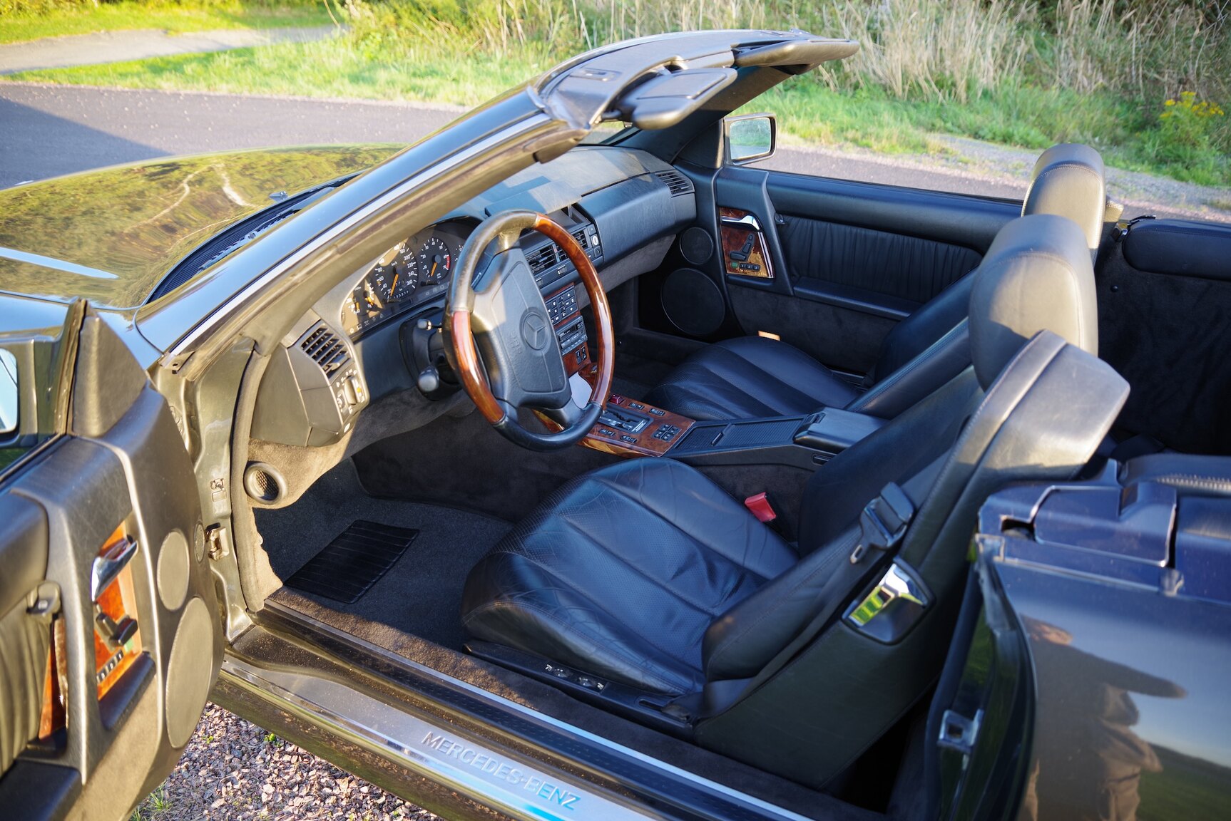 Interiörbild 1992 Mercedes-Benz 300 SL-24