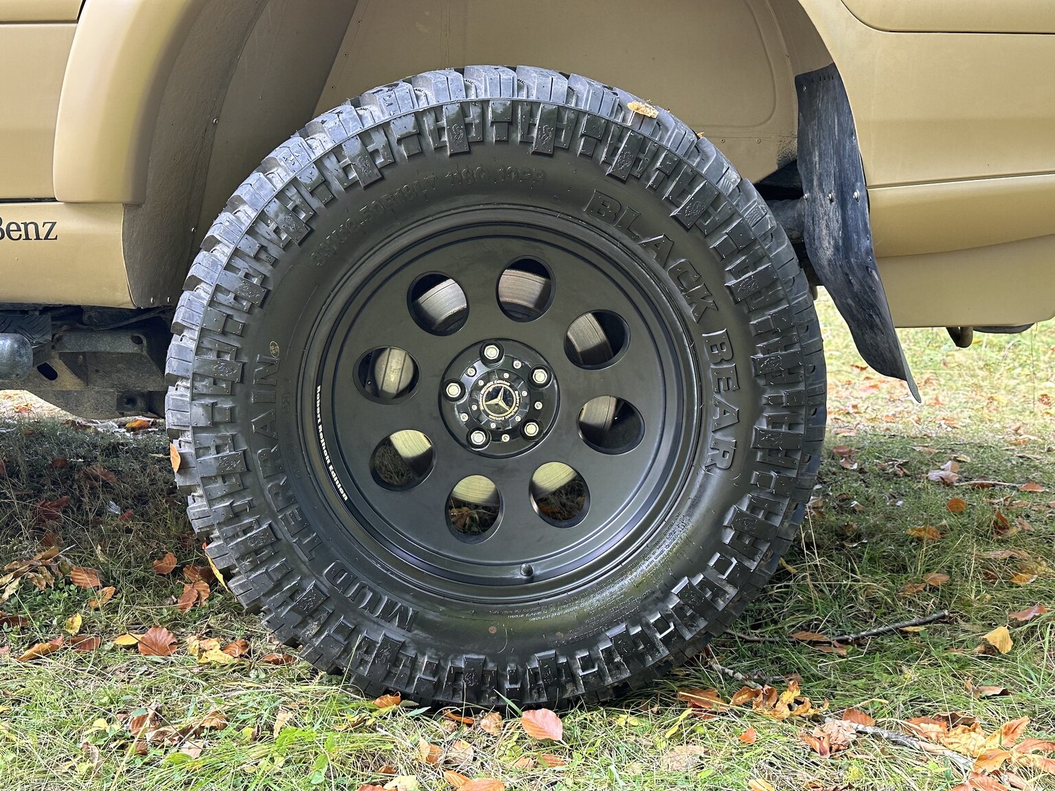 Exterior image of 2001 Mercedes-Benz CL600/ML 55 AMG