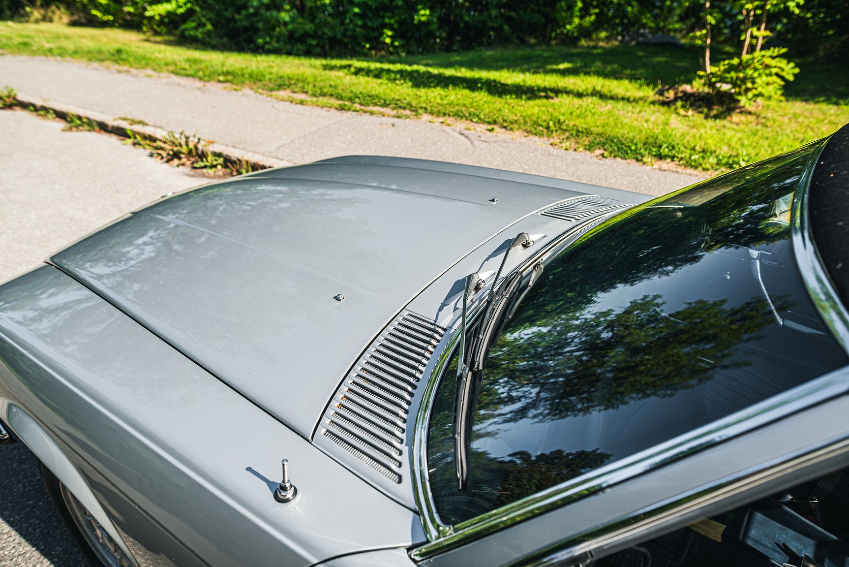Exteriörbild på 1972 Mercedes-Benz 350 SL