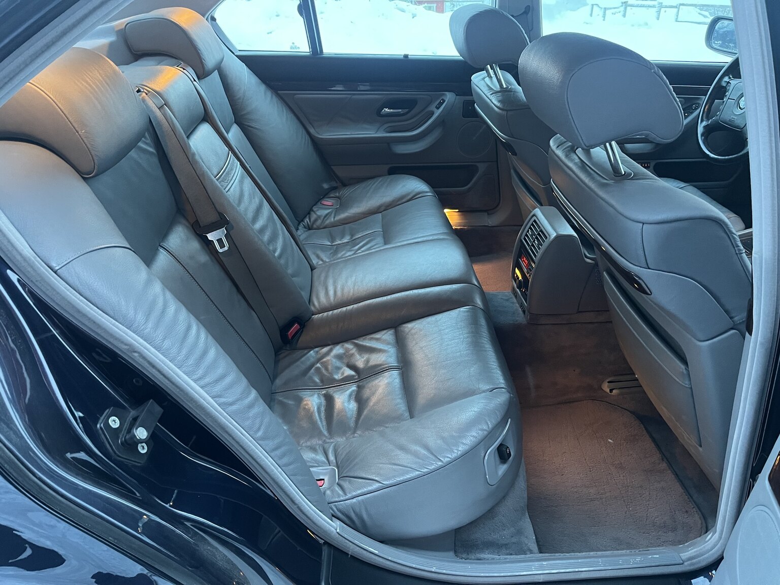 Interiörbild 1996 BMW 750IA (18)