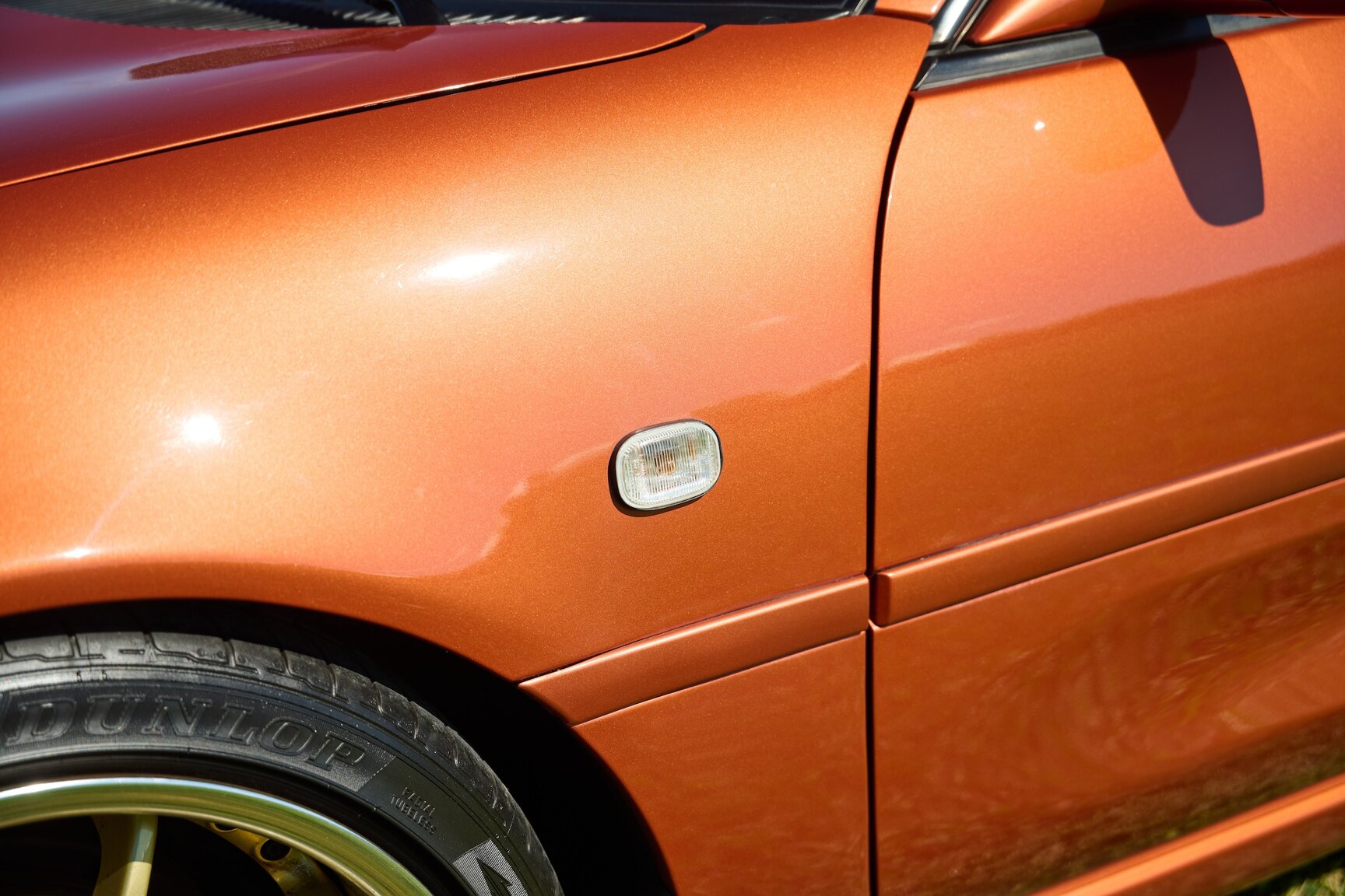 Exterior image of 1999 Toyota MR2 2.0 Turbo