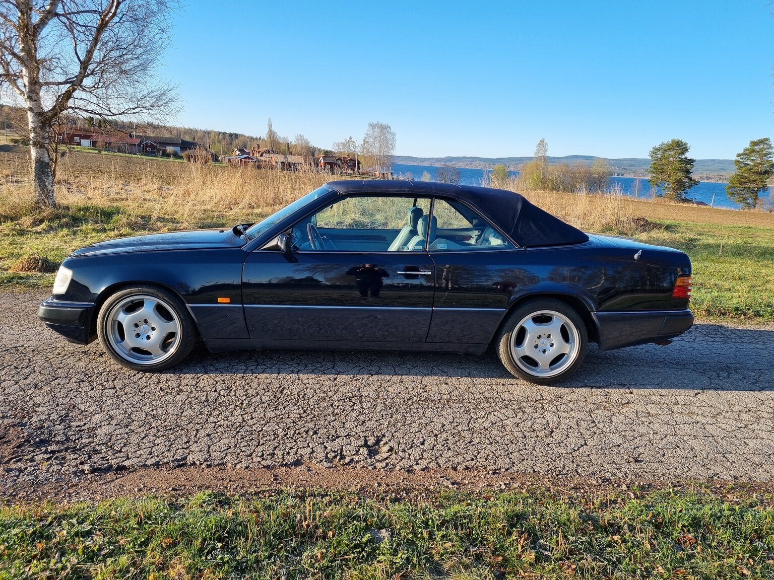Exteriörbild på 1993 Mercedes-Benz 300 CE Cabriolet