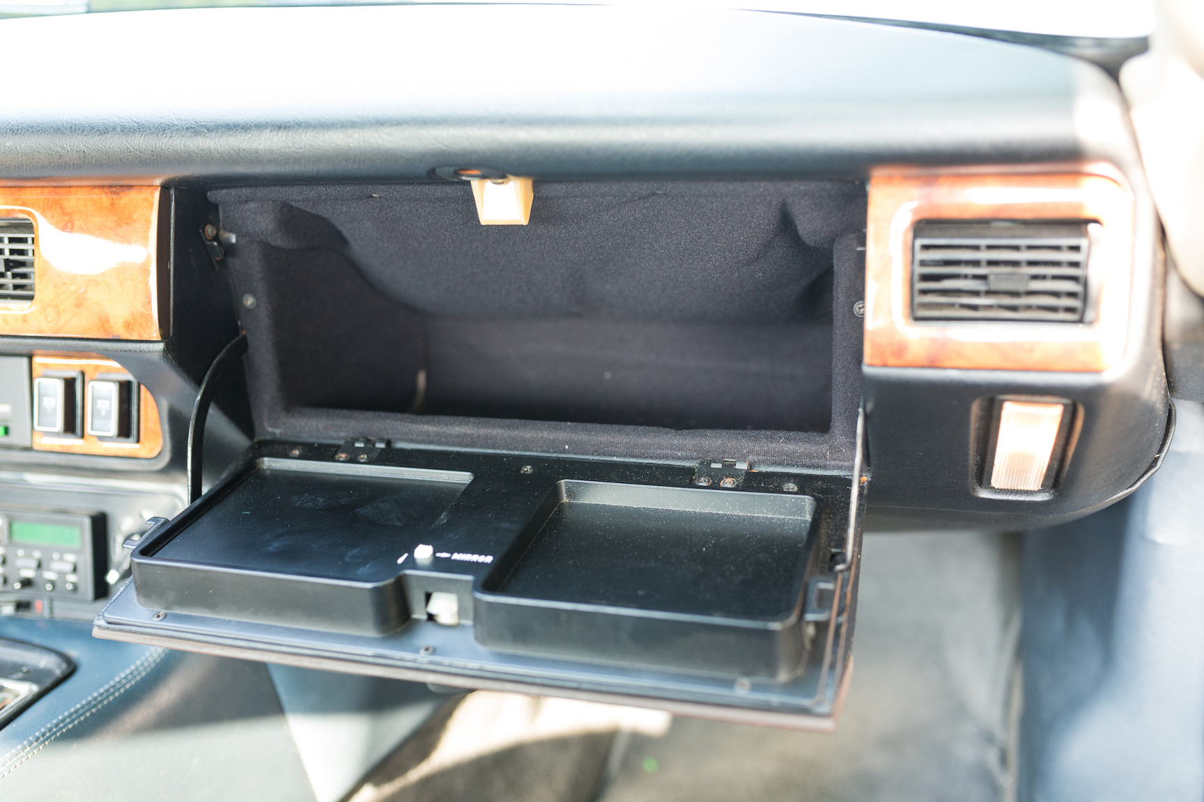 Innenraumfoto von 1987 Jaguar Xj-SC (49)