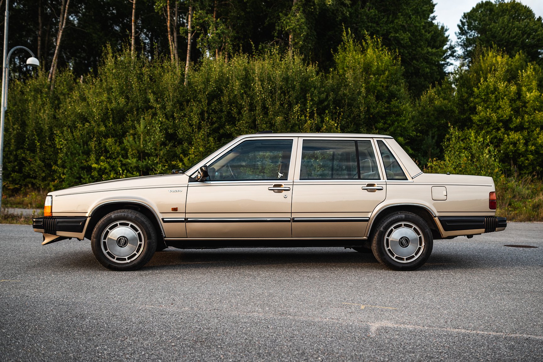 Exterior image of 1986 Volvo 760 GLE 2.8 V6 Automatisk