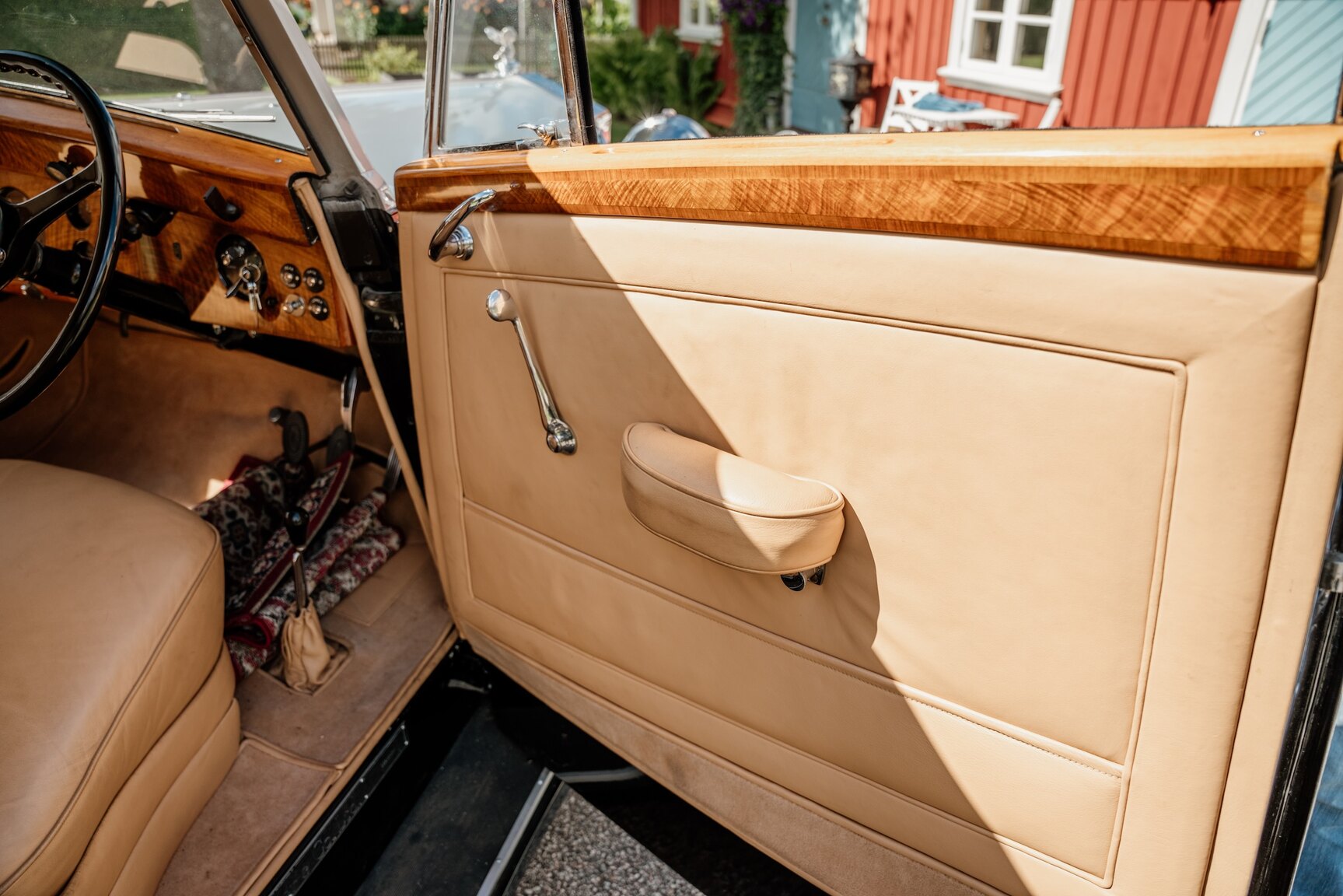 Interior image of 1949 Rolls Royce Silver Wraith