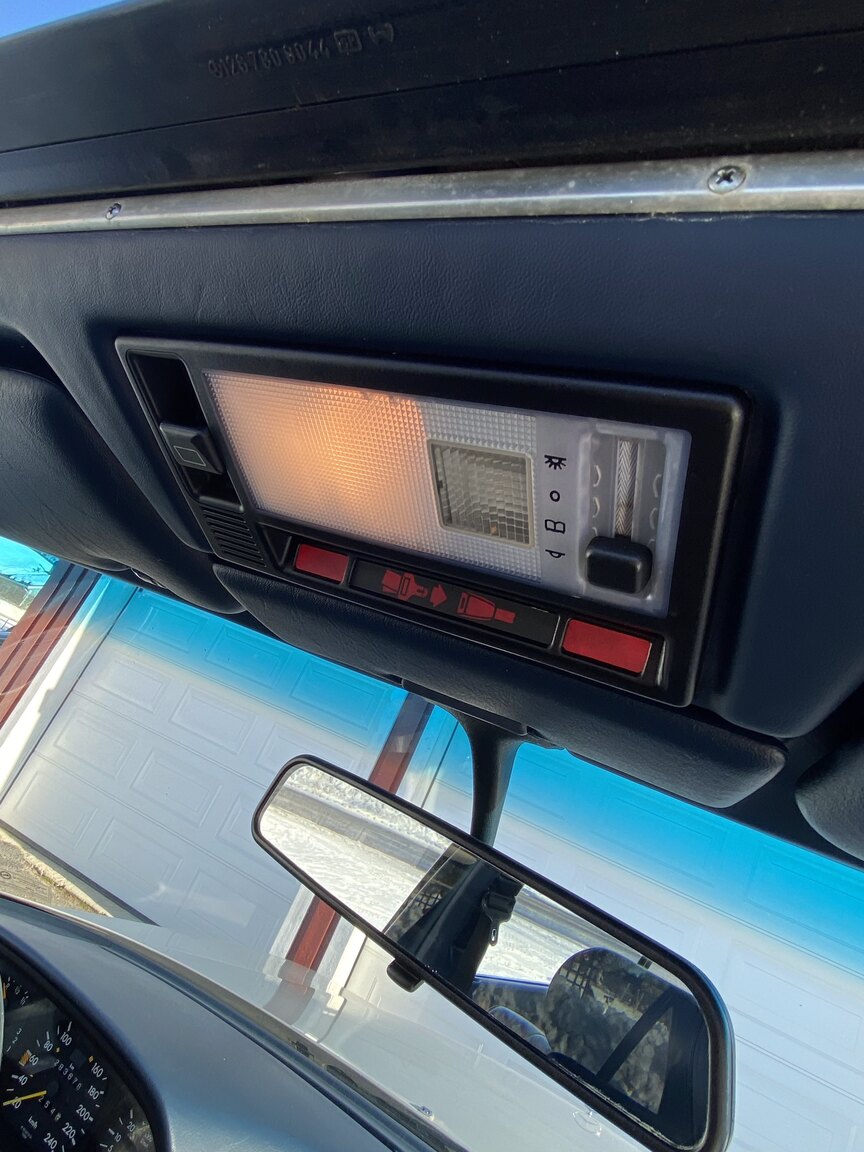 Interiörbild 1988 Mercedes-Benz 300 SE (13)