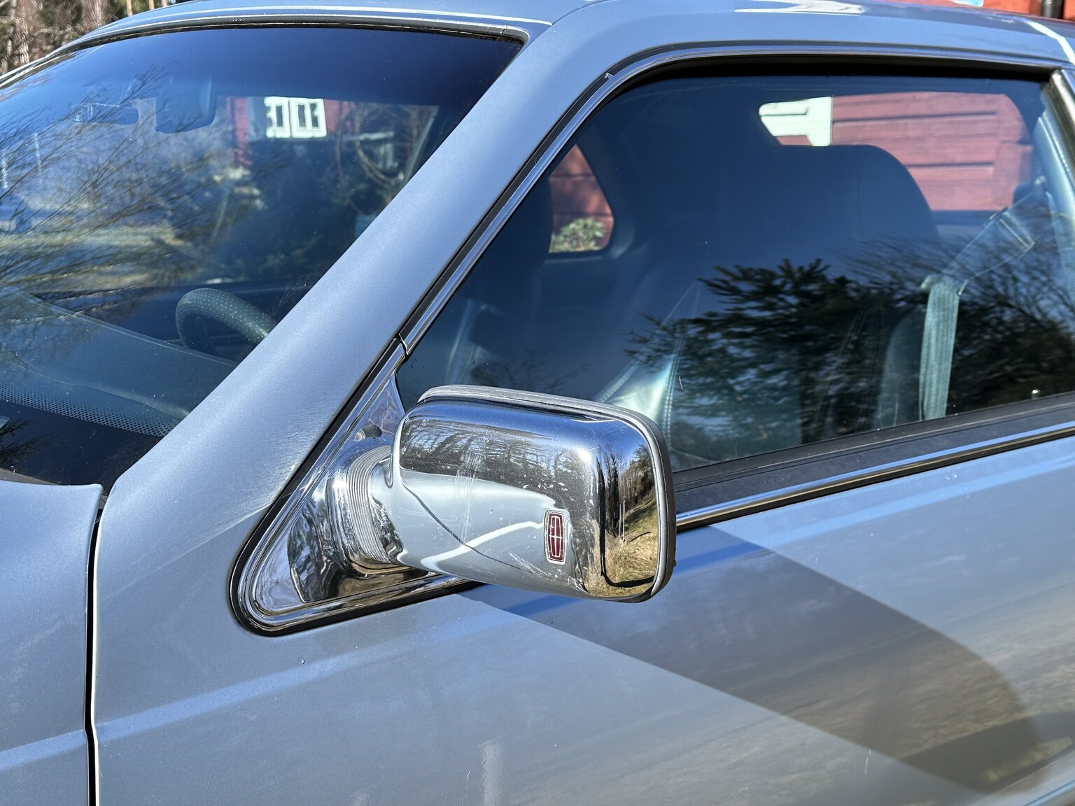 Aussenfoto 1987 Lincoln Mark VII LSC