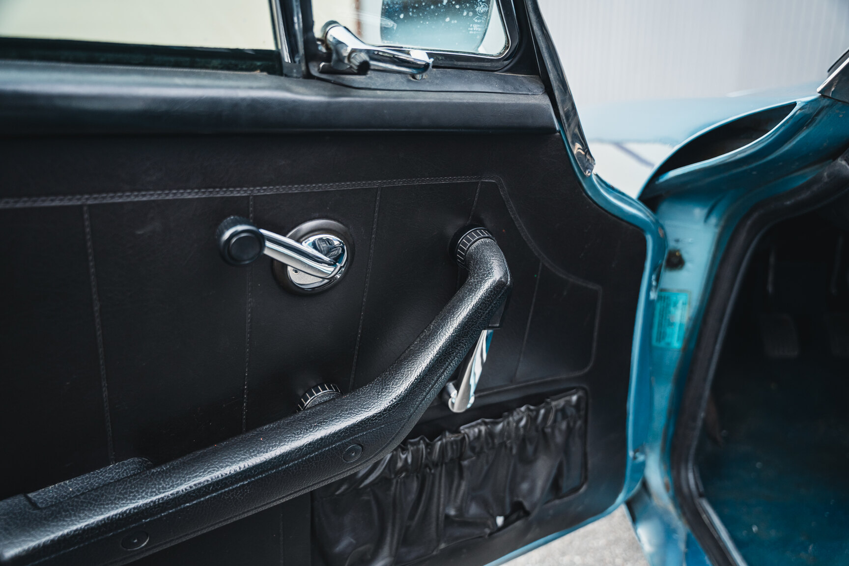 Interior image of 1972 Volvo 1800 ES