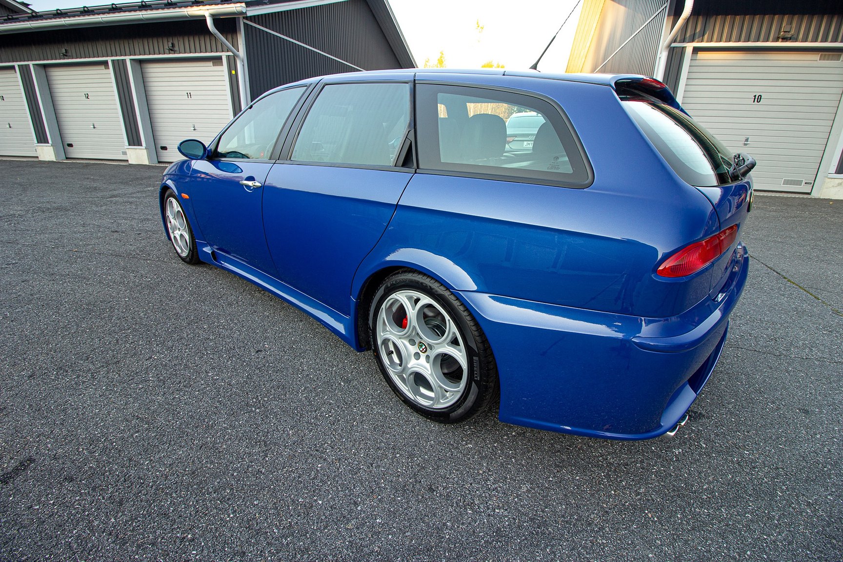 Exterior image of 2004 Alfa Romeo 156 GTA