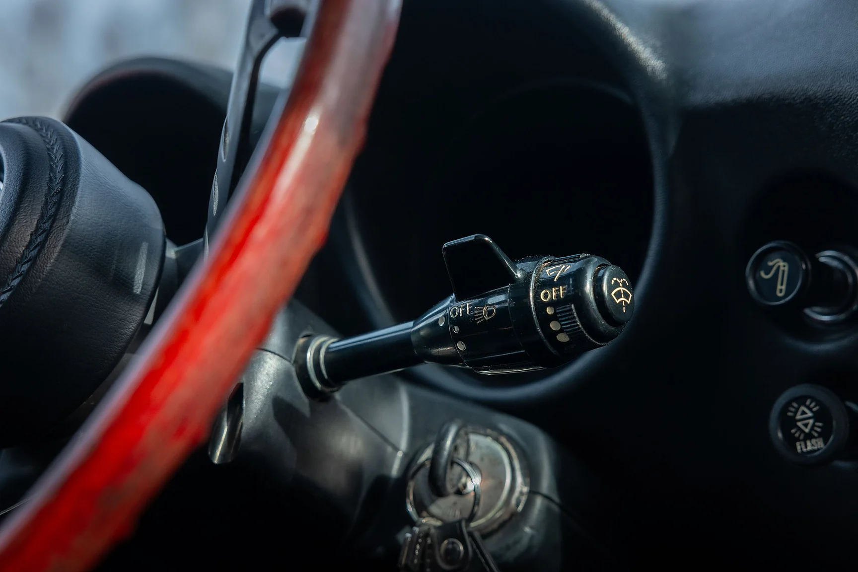 Innenraumfoto von 1973 Datsun 240Z Euro Spec (41)