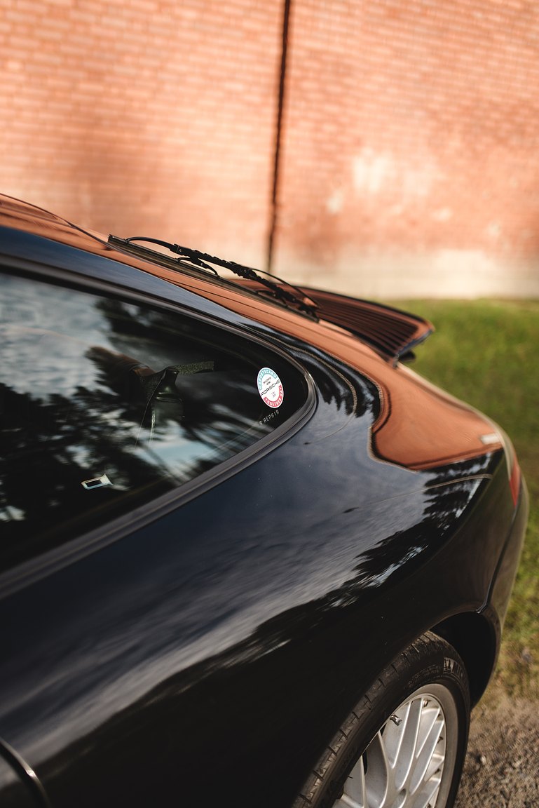 Exterior image of 1998 Porsche 996 Carrera 