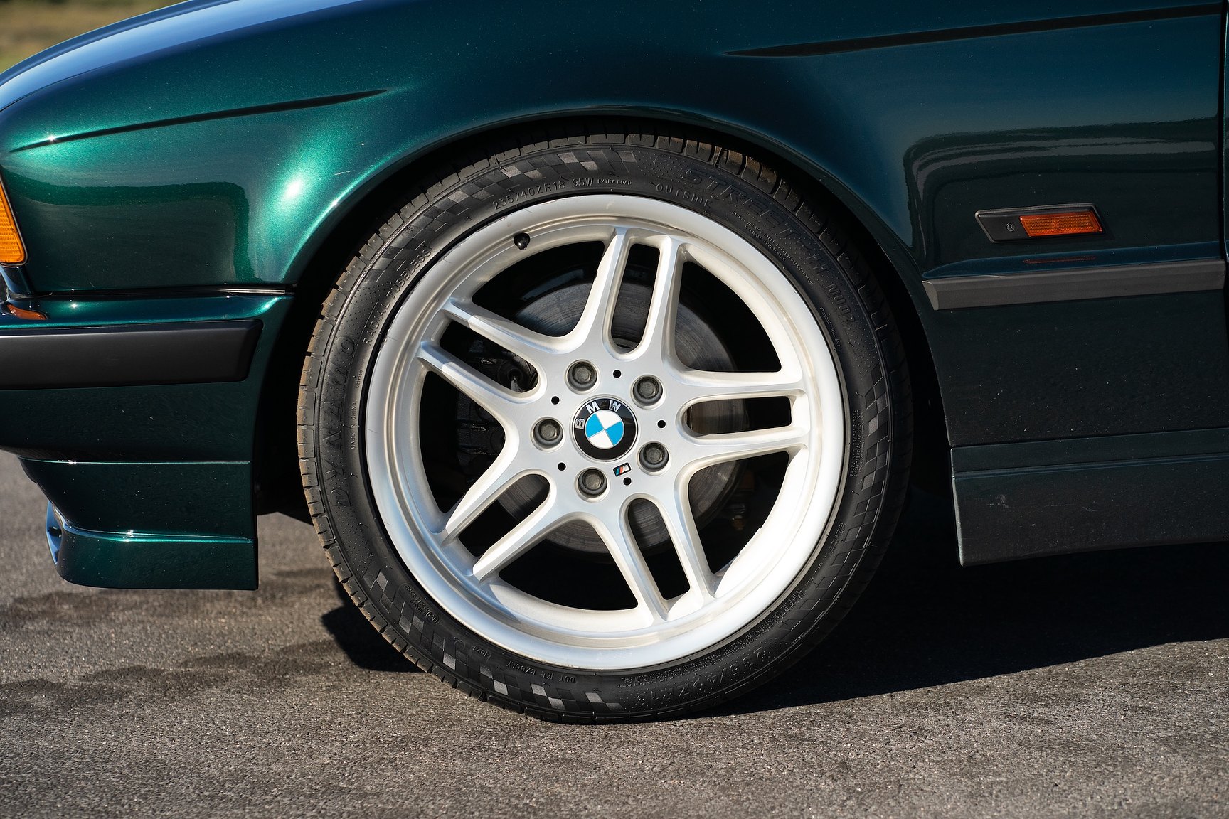 Exterior image of 1995 BMW 540i Touring - NO RESERVE (47)