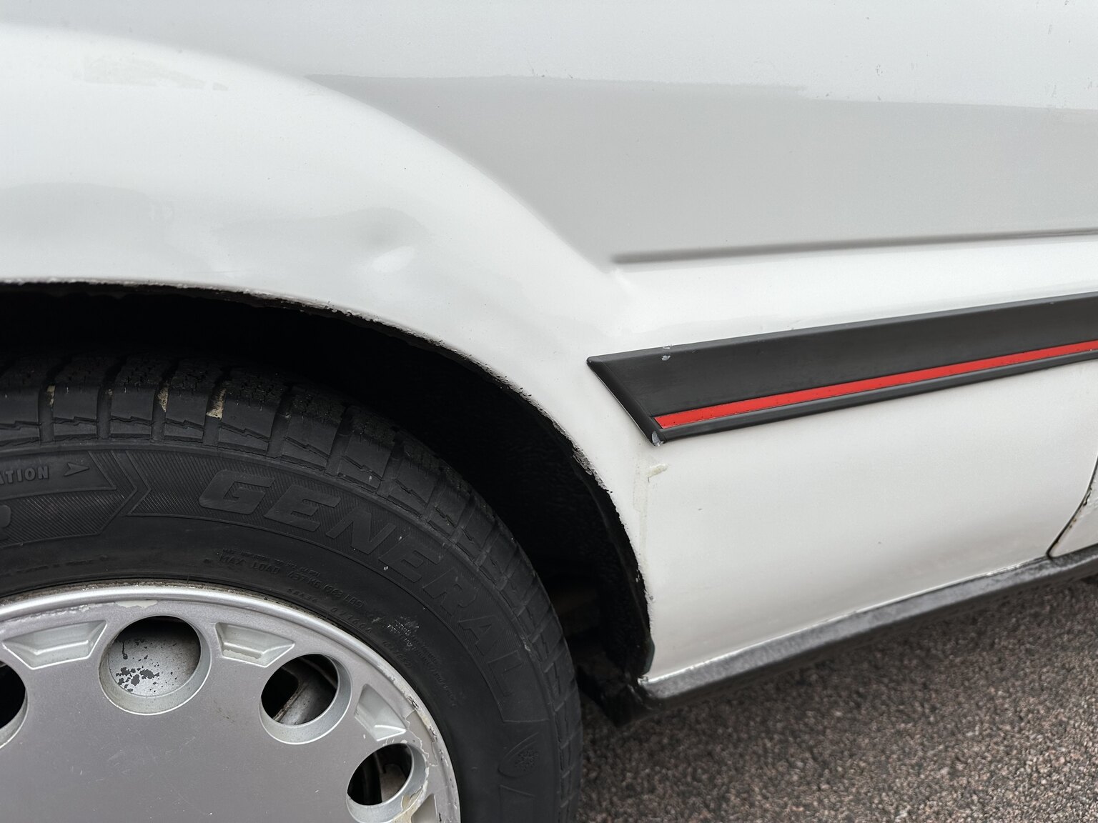 Exteriörbild på 1988 Nissan Sunny (53)