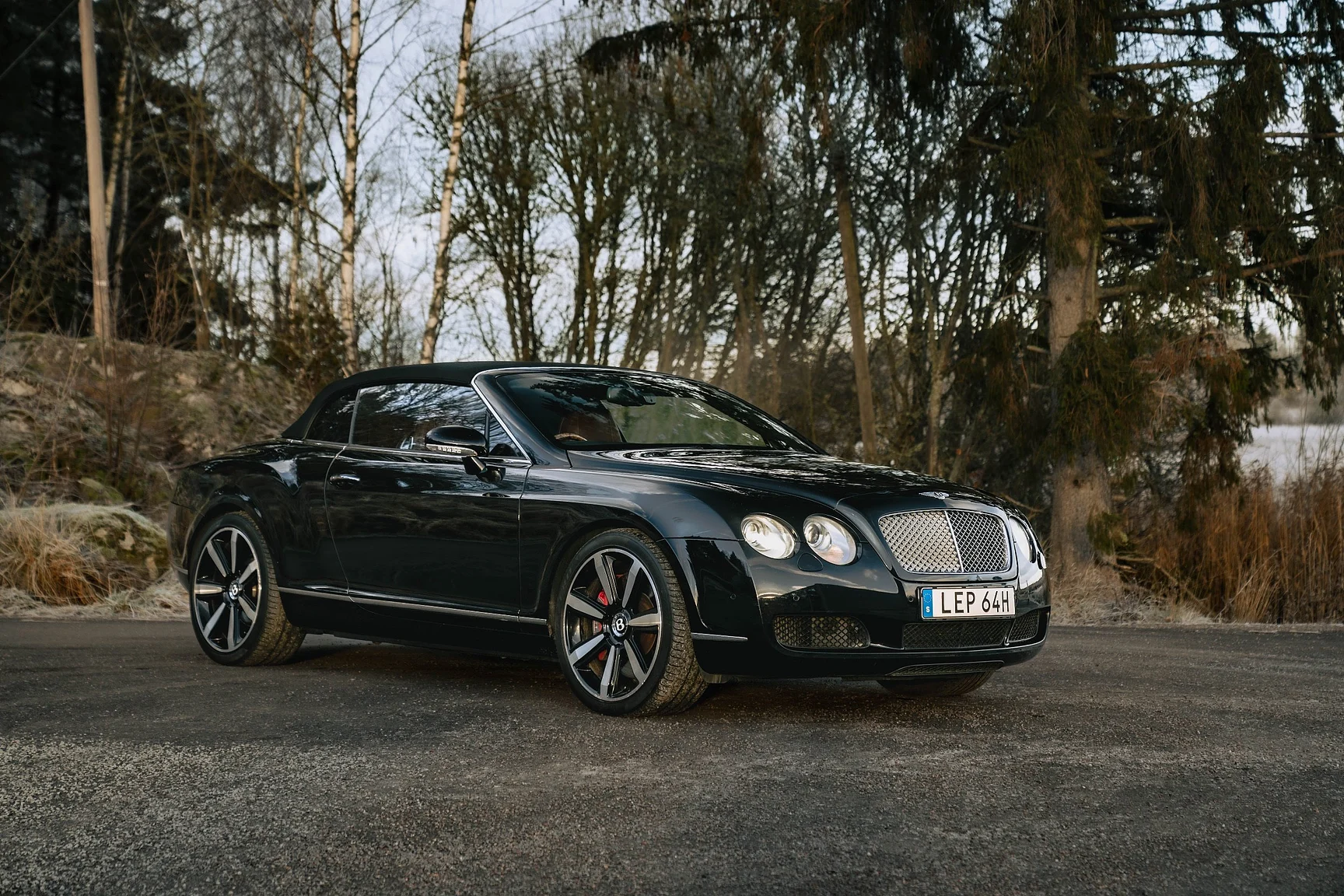 Exterior image of 2007 Bentley Continental GTC (2)
