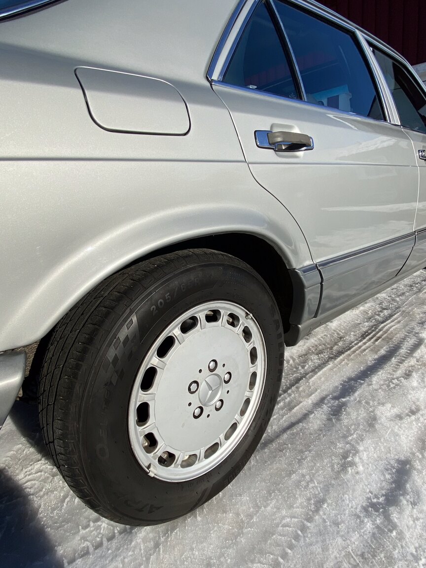 Aussenfoto 1988 Mercedes-Benz 300 SE