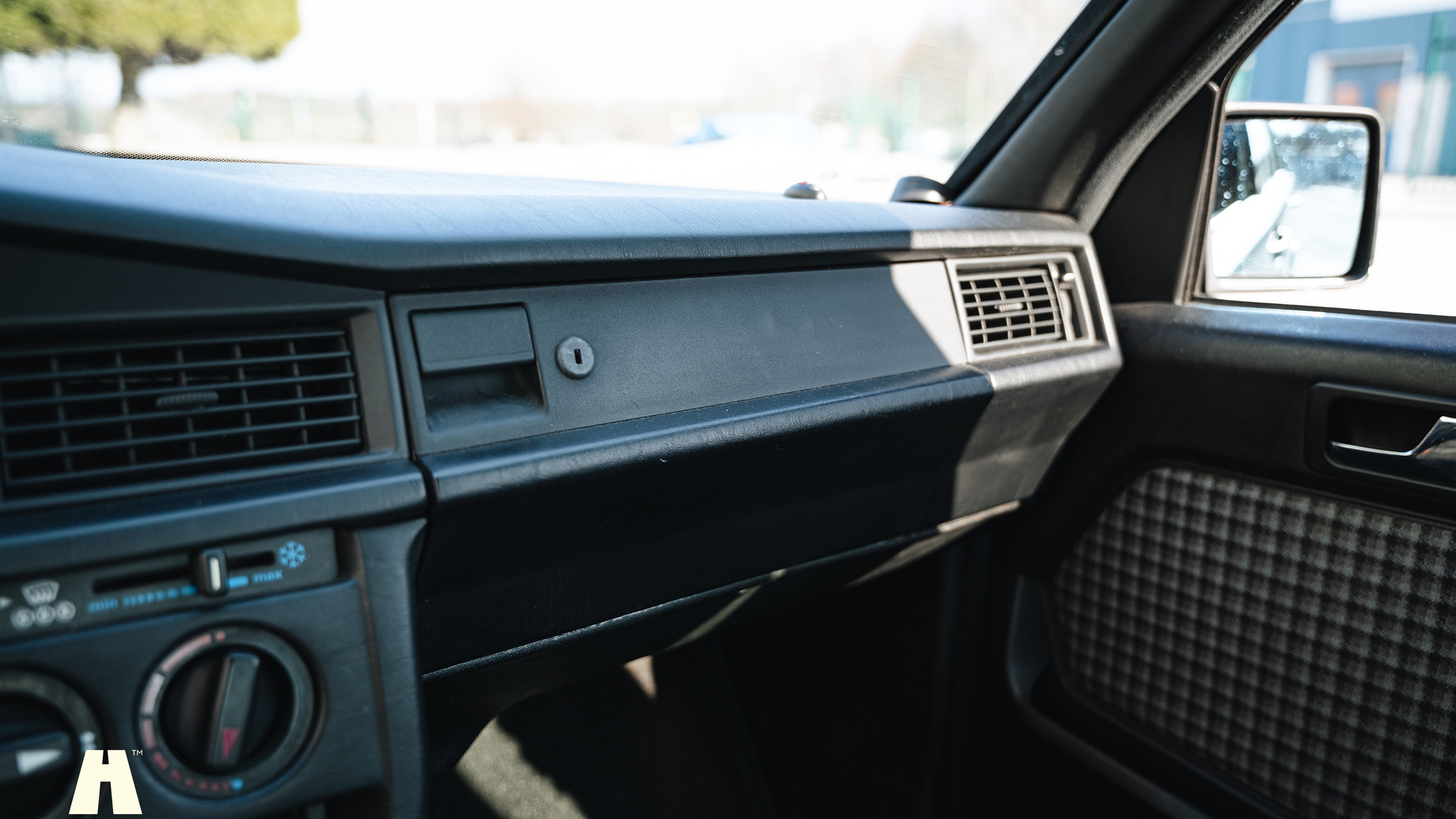 Interiörbild 1992 Mercedes-Benz 190E 2.5-16 Cosworth