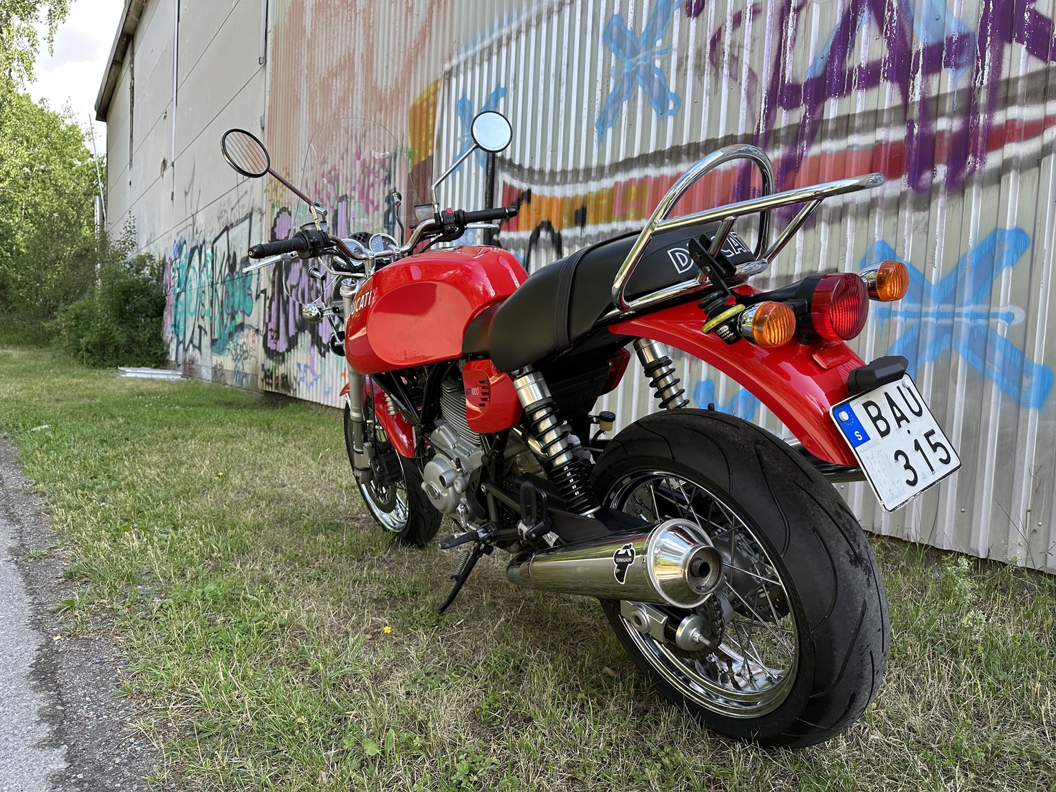 Aussenfoto 2006 Ducati 1000 GT (3)