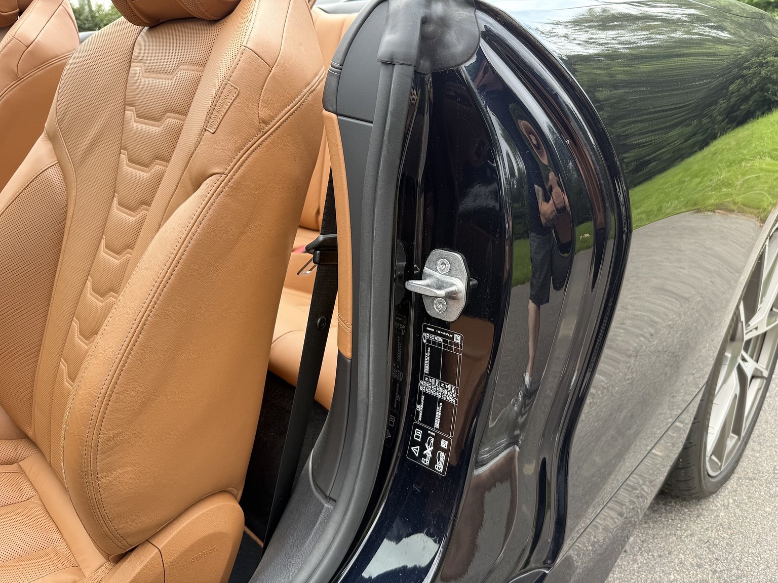 Interior image of 2019 BMW M850i xDrive Convertible Steptronic