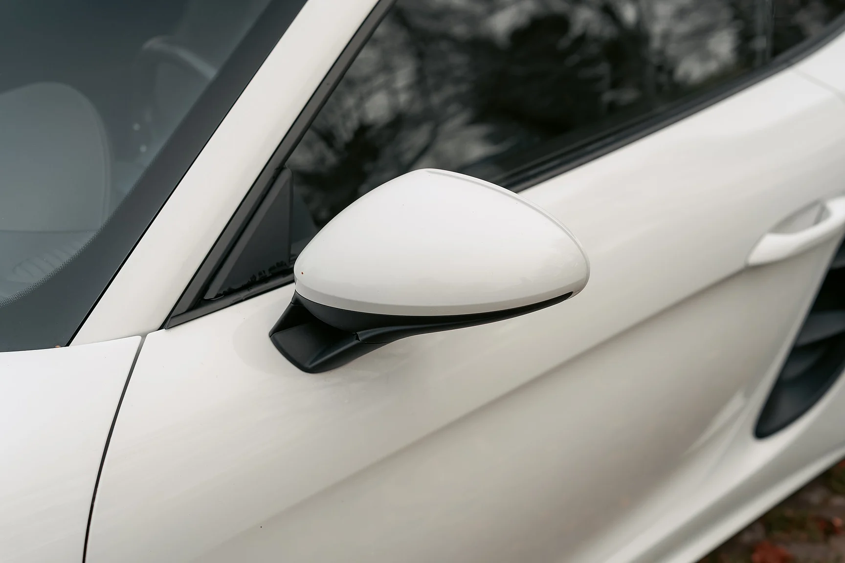 Exteriörbild på 2017 Porsche 718 Cayman S (45)