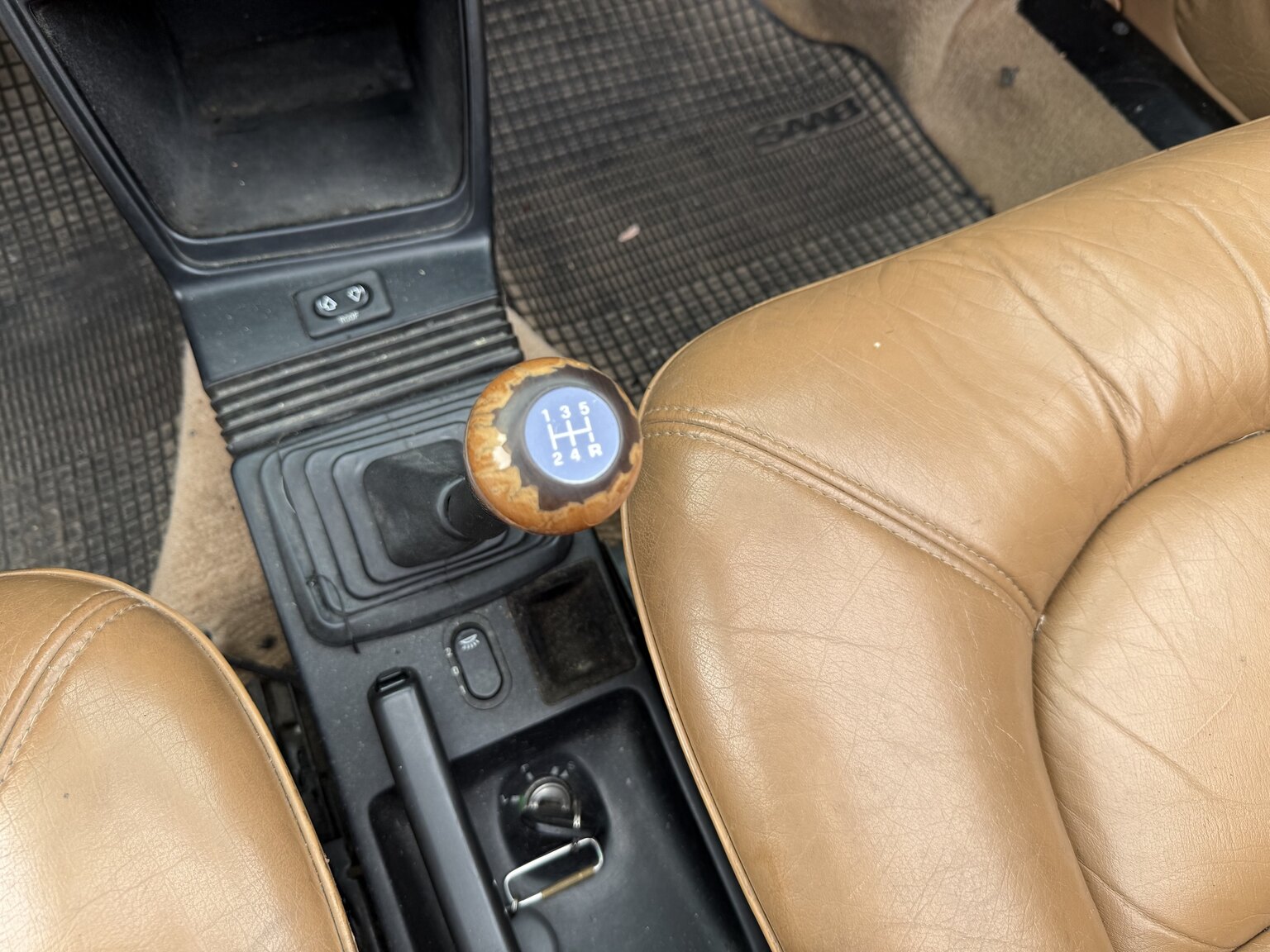 Interior image of 1987 SAAB 900 Cabriolet 2.0 Turbo T16
