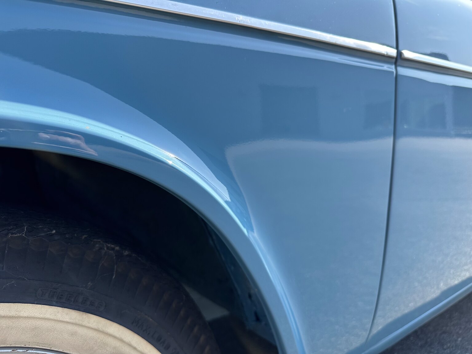 Exteriörbild på 1961 Ford Anglia