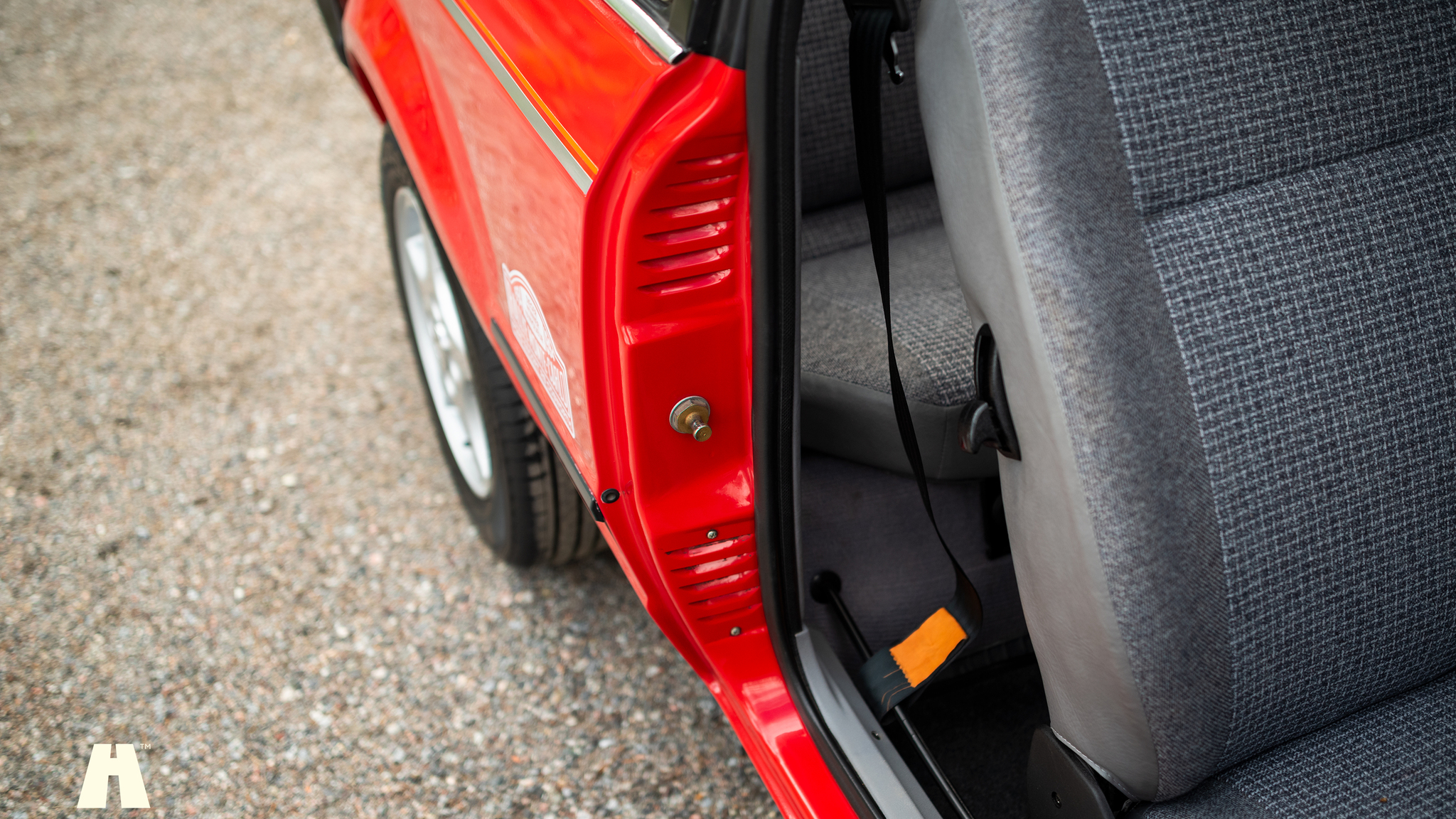 Innenraumfoto von 1986 Ford Escort 1.6 Hatchback 3-door  (14)