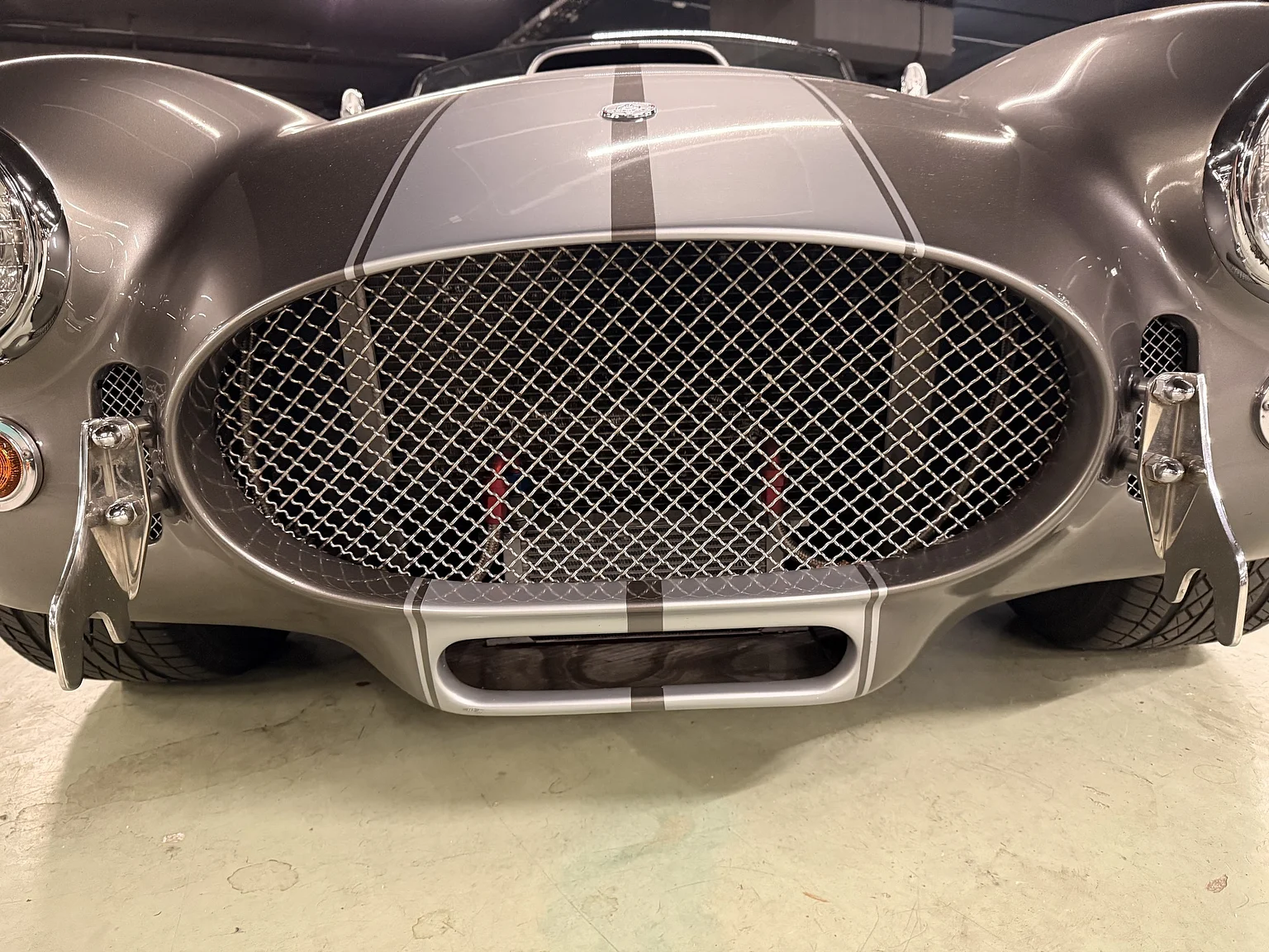 Exteriörbild på 2018 Superformance Cobra (12)