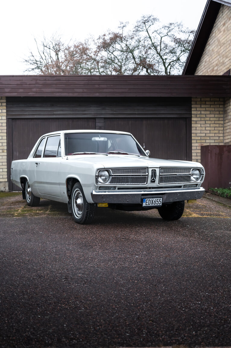 Exteriörbild på 1967 Plymouth Valiant V 100 Sedan