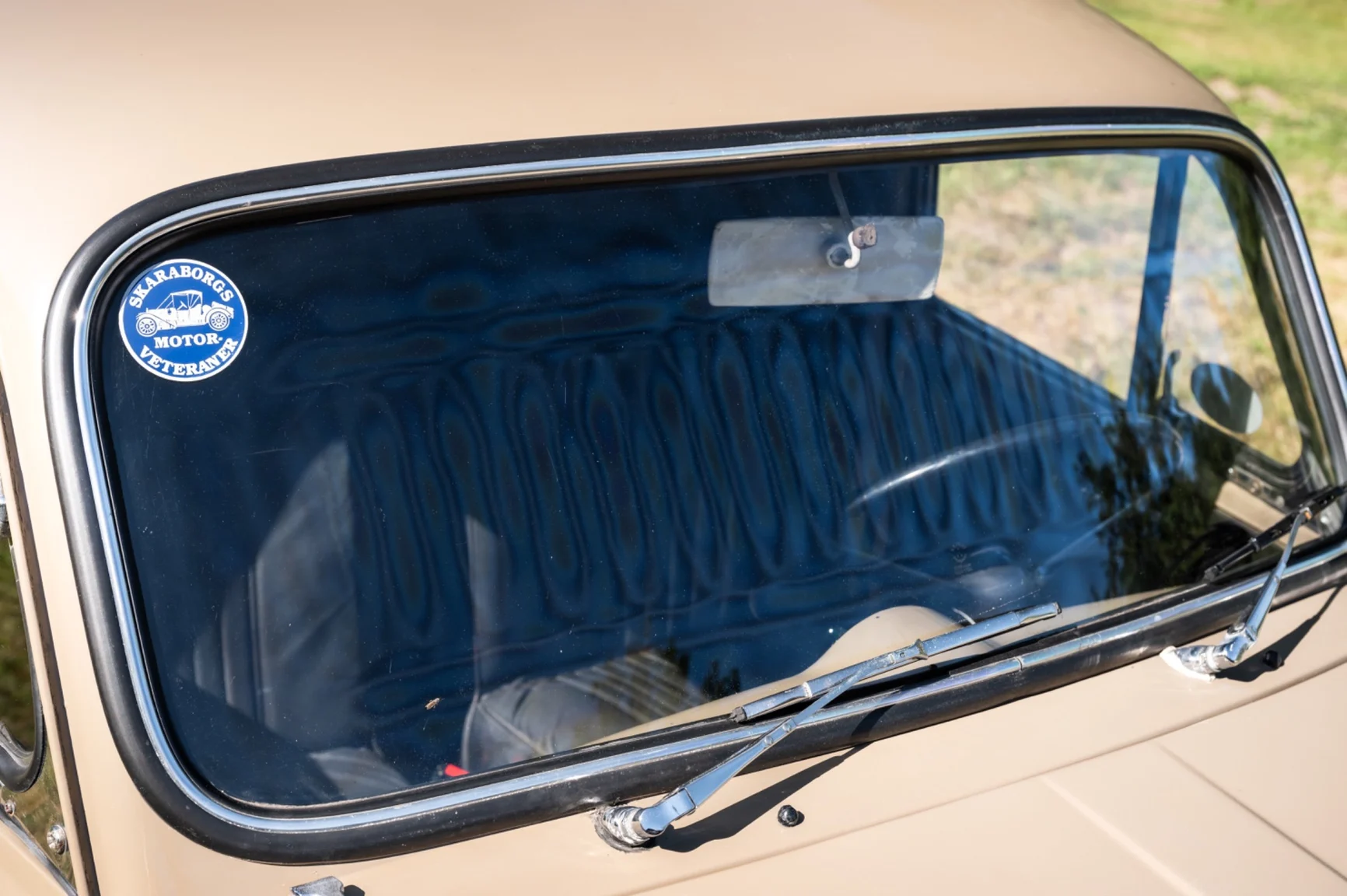Exterior image of 1971 Morris Minor 1000 (22)