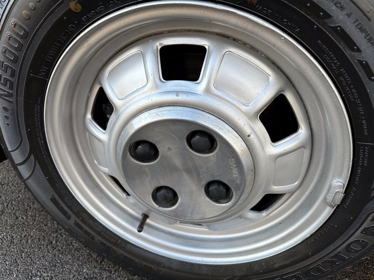 Exterior image of 1984 Saab 900 GL (25)