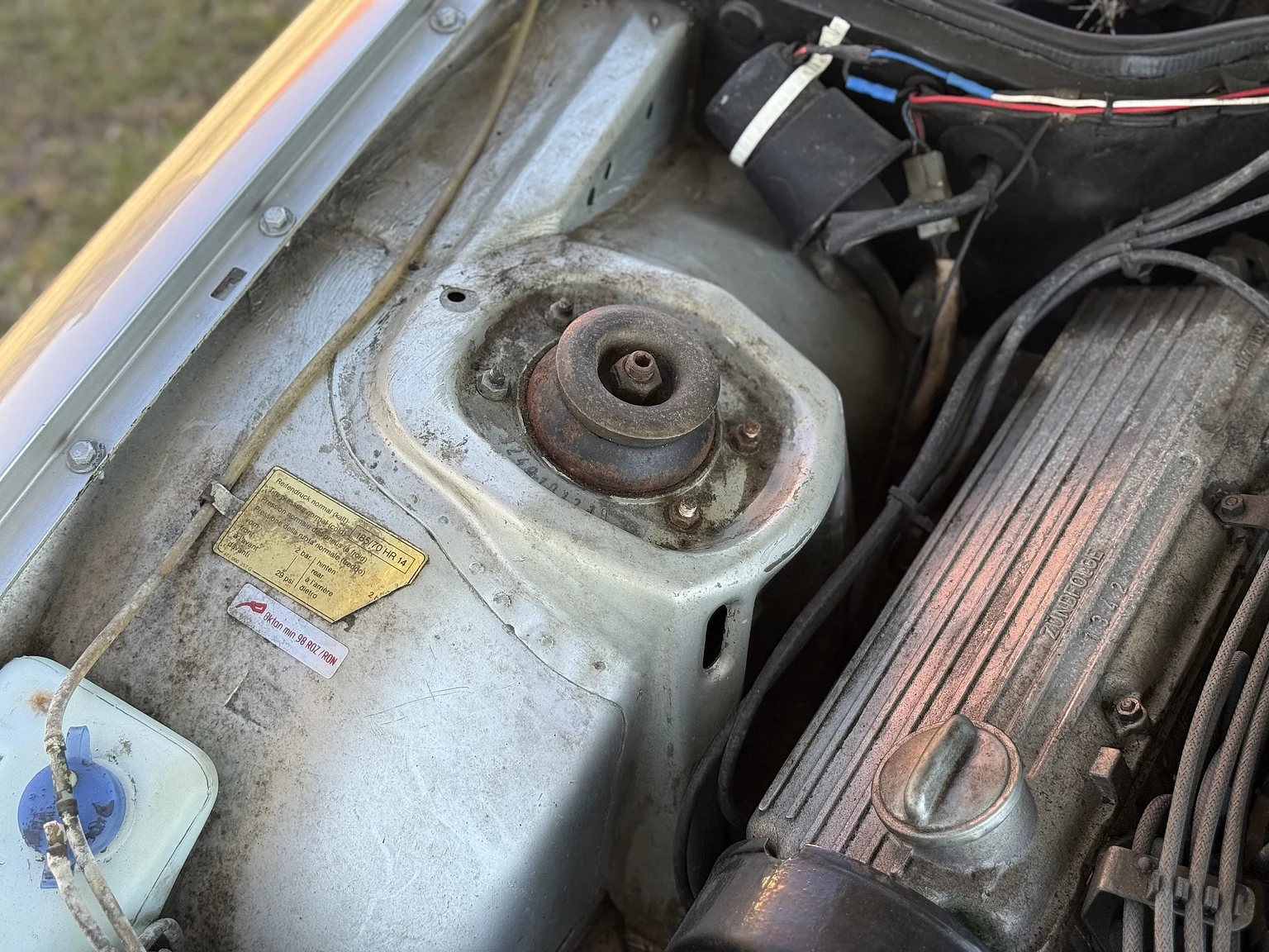 Image of 1979 Porsche 924  (11) mechanics