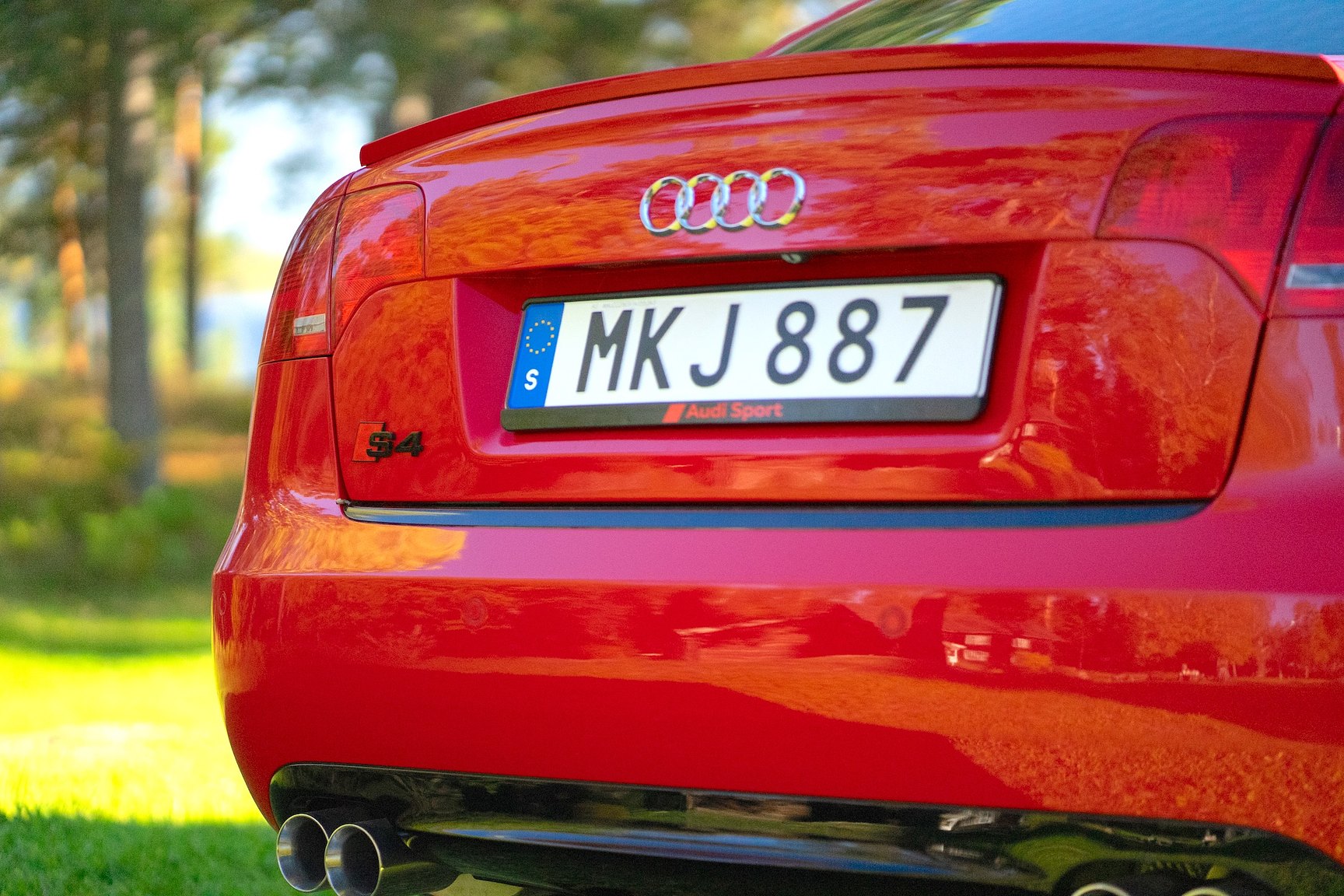 Exterior image of 2007 Audi  S4 quattro 4.2 V8 manuell