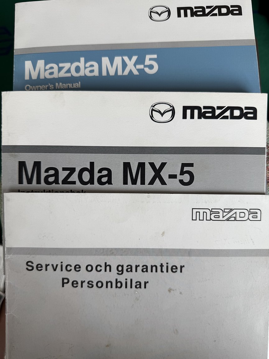 Dokumentation för 1999 Mazda MX-5