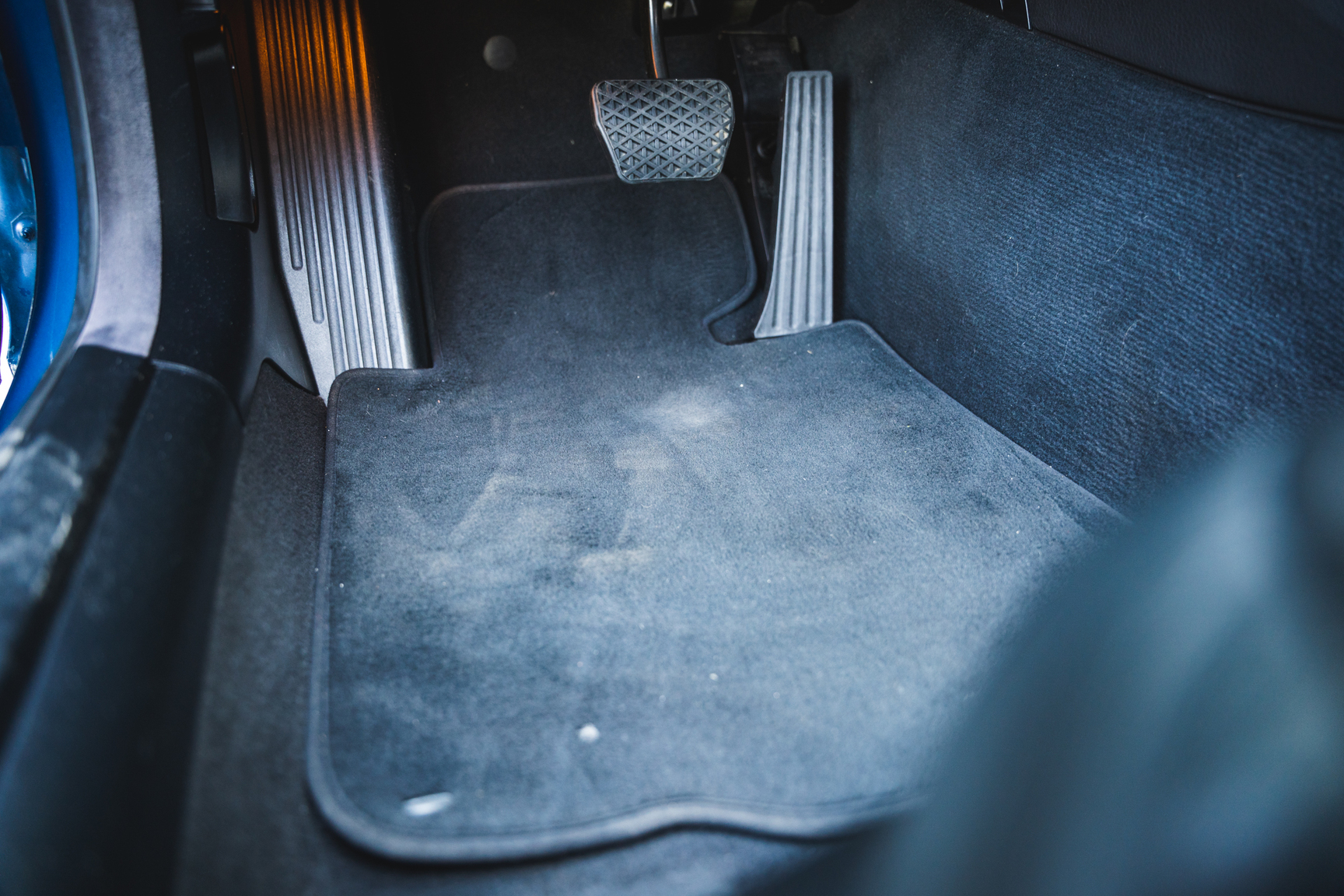 Innenraumfoto von 2001 BMW E46 325 Cabriolet (15)