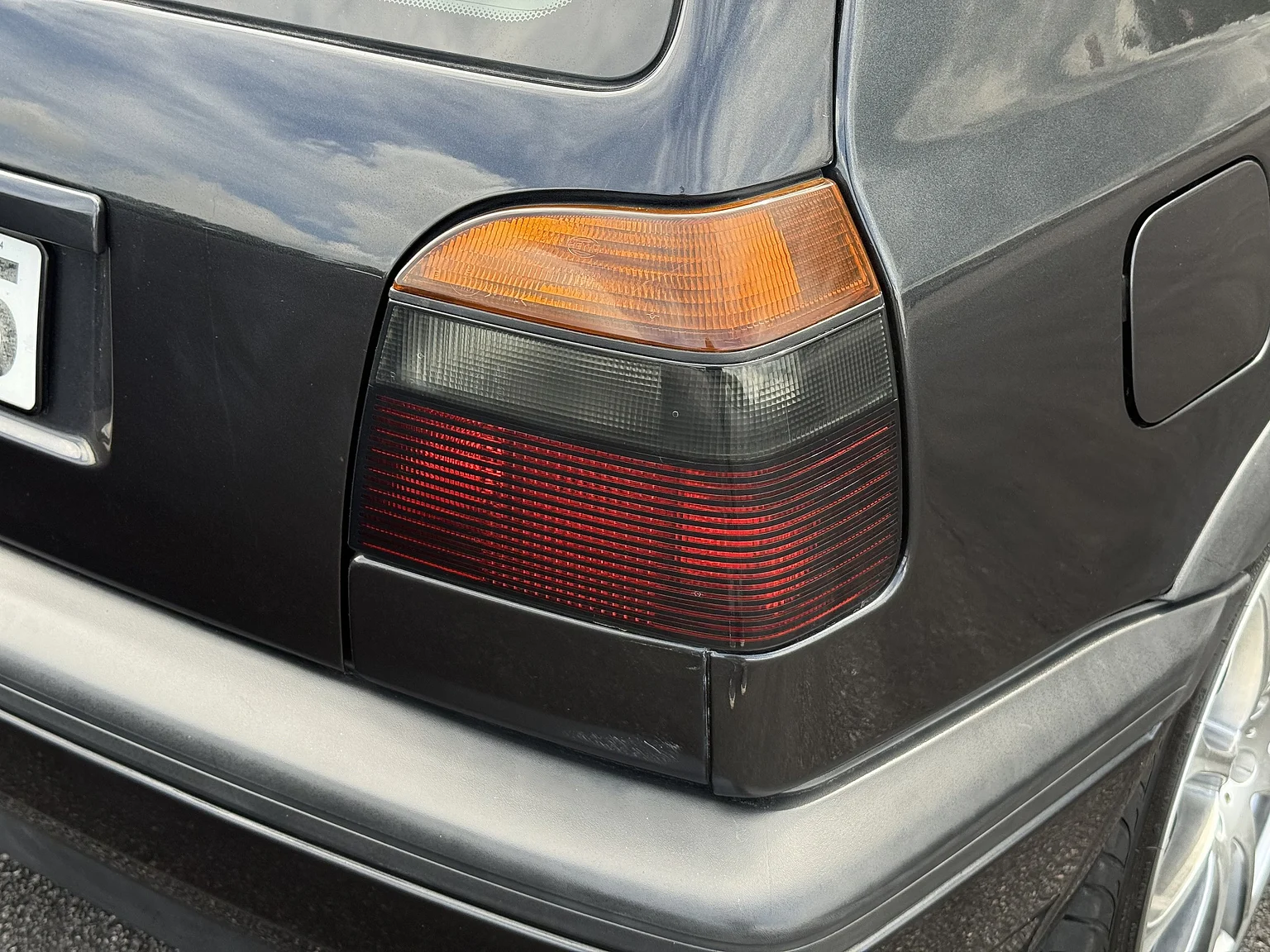 Aussenfoto 1994 Volkswagen Golf 3-door VR6 (41)