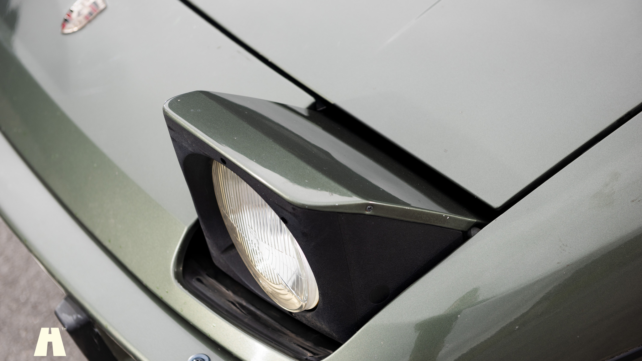 Exterior image of 1981 Porsche 924 (83)