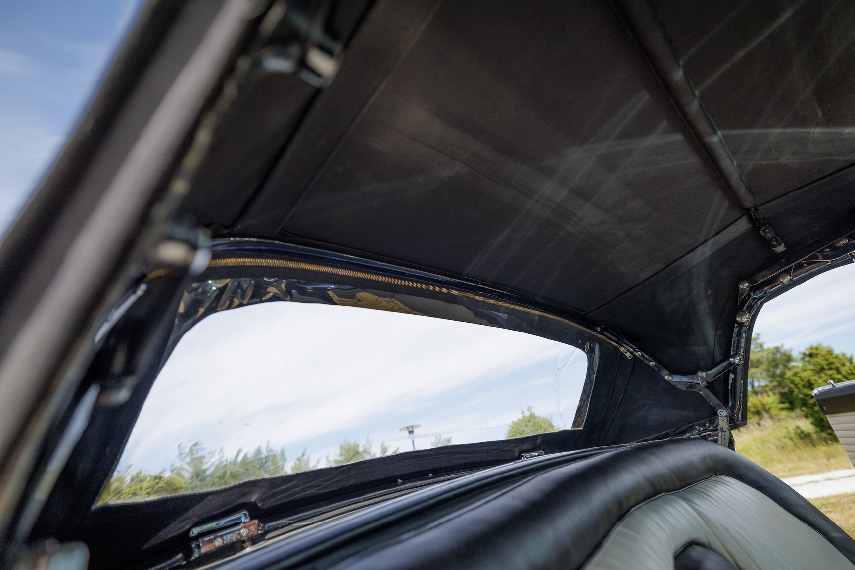 Innenraumfoto von 1956 Ford Thunderbird