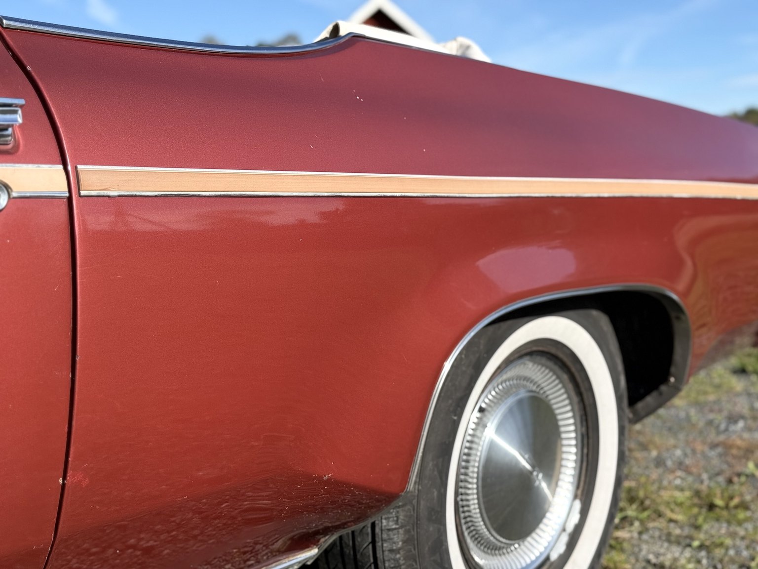 Exteriörbild på 1975 Oldsmobile Delta 88