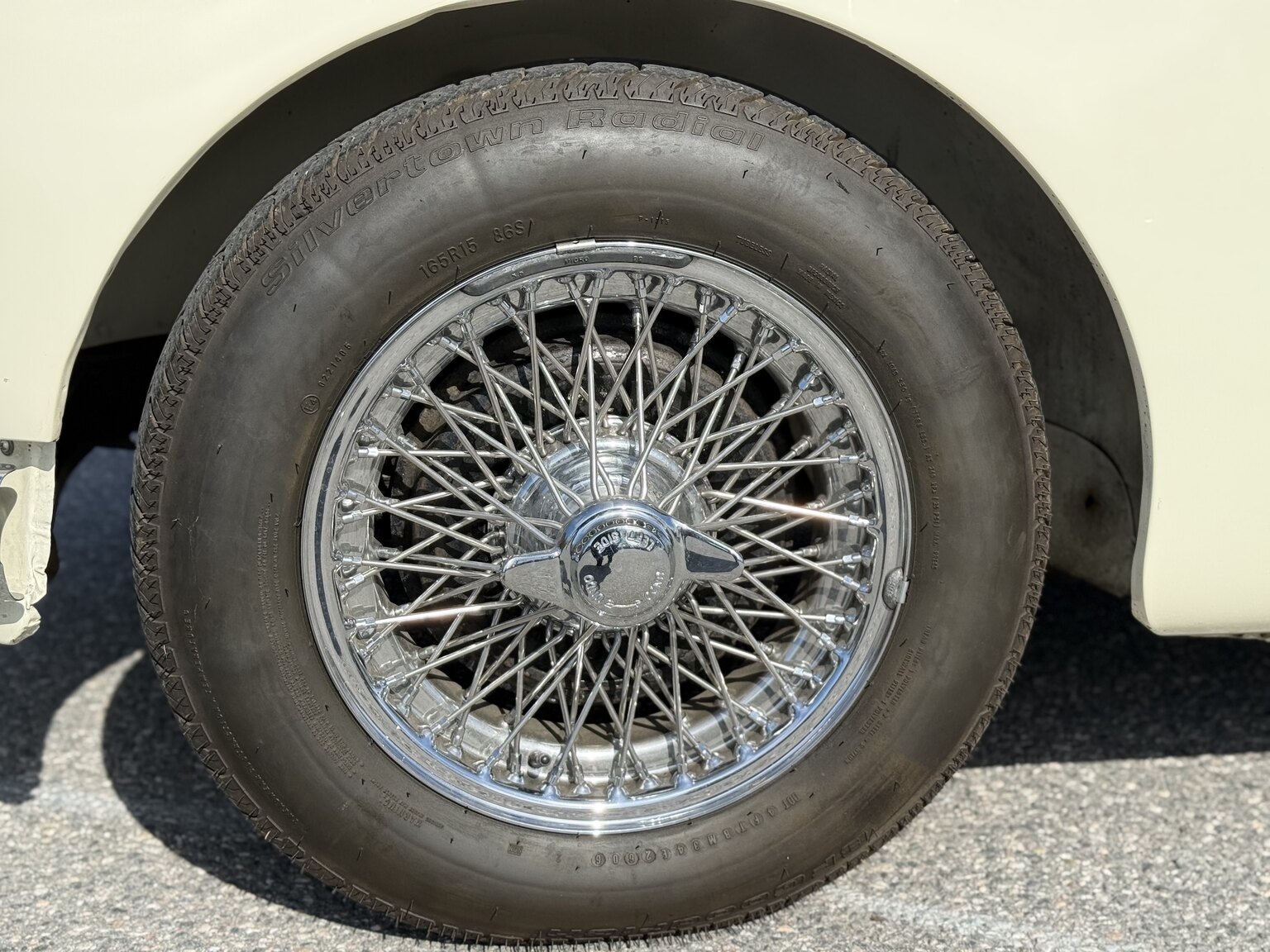 Exteriörbild på 1959 MG MGA 1500