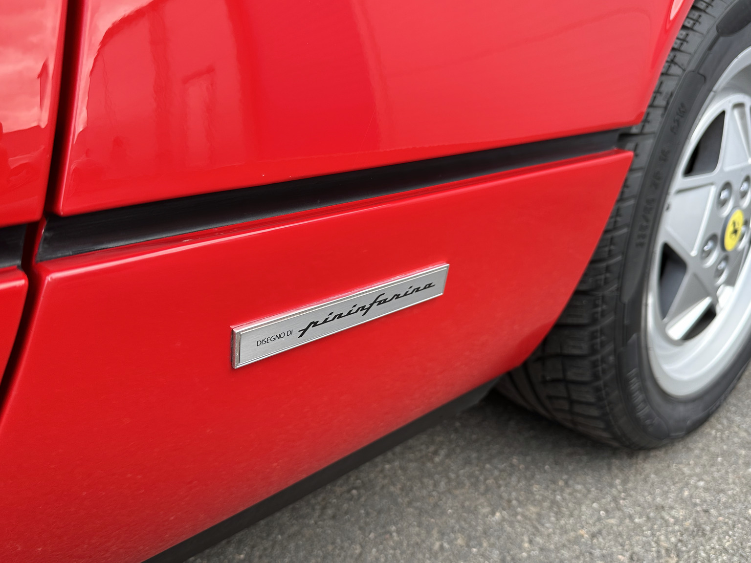 Exteriörbild på 1988 Ferrari 328 GTB