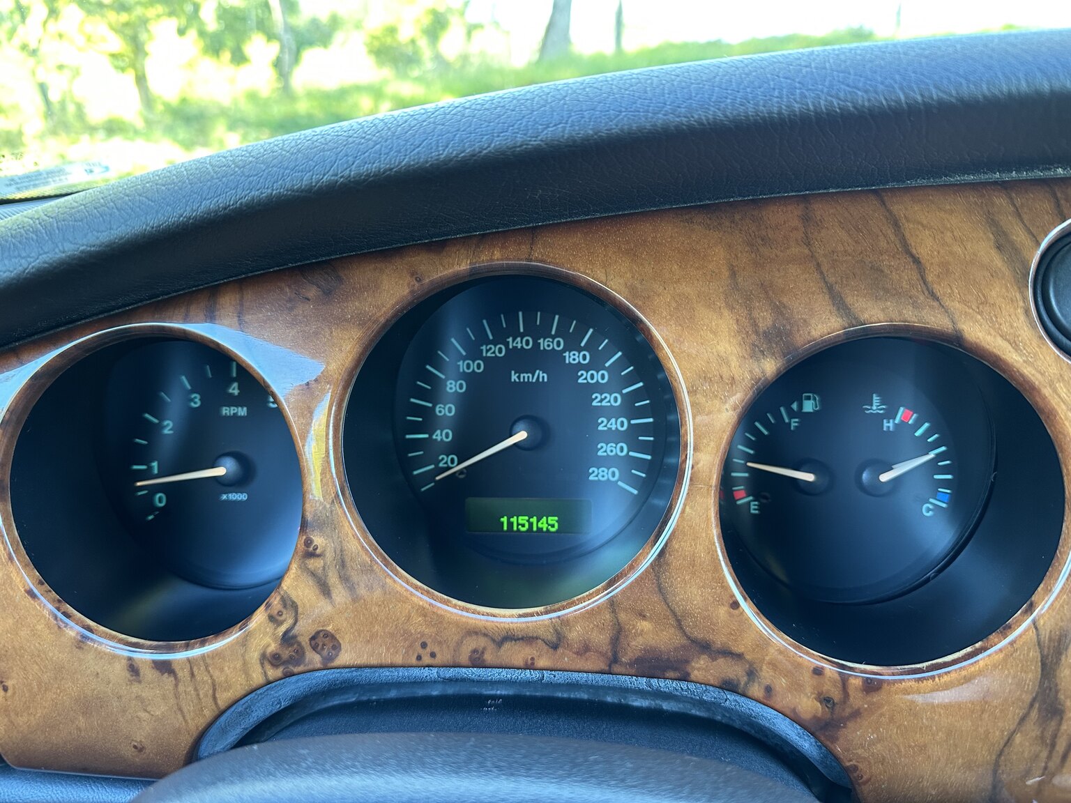 Interiörbild 2000 Jaguar XK 8