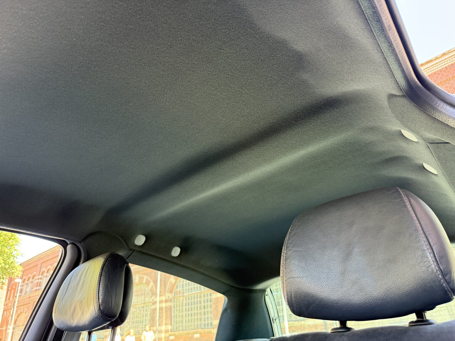 Interior image of 2002 Renault Clio Sport V6