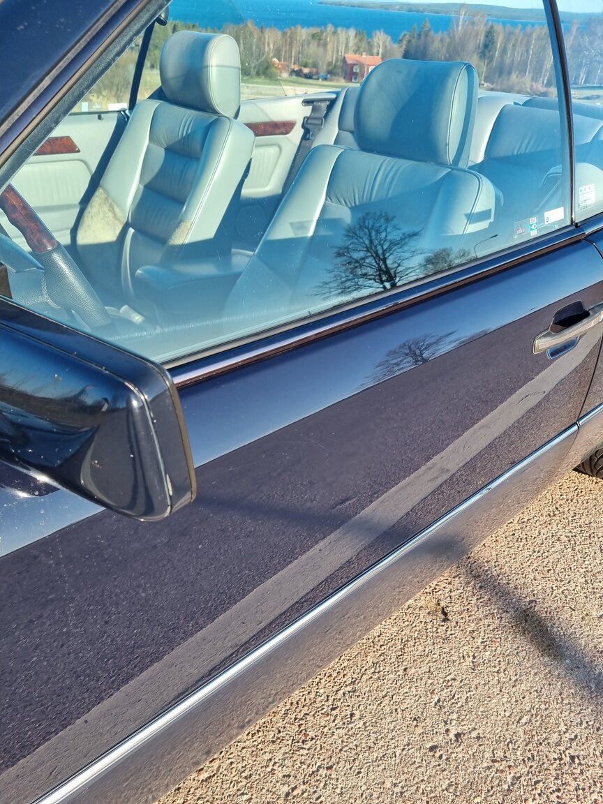 Exteriörbild på 1993 Mercedes-Benz 300 CE Cabriolet